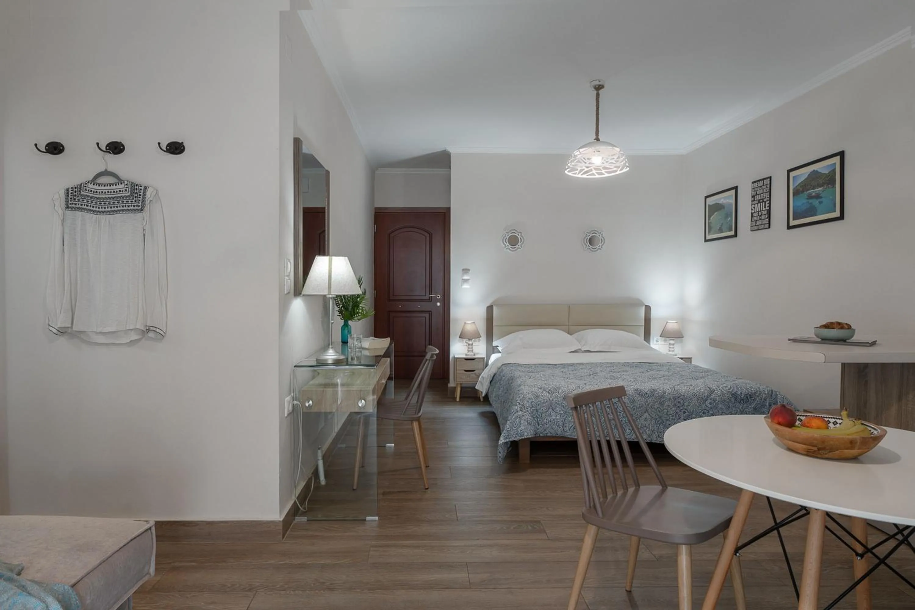 Bed in Captain's Seafront Apartments