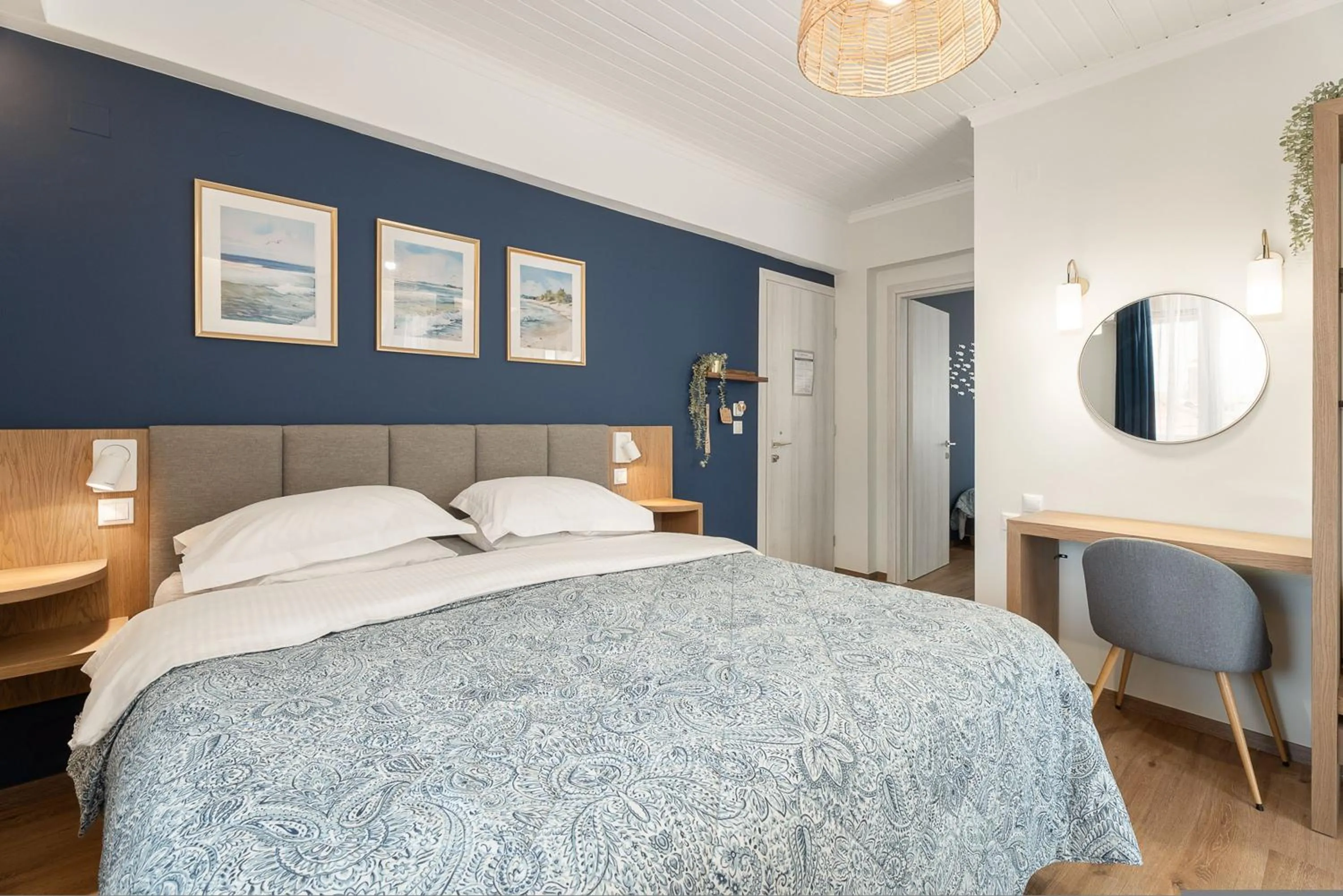 Bed in Captain's Seafront Apartments