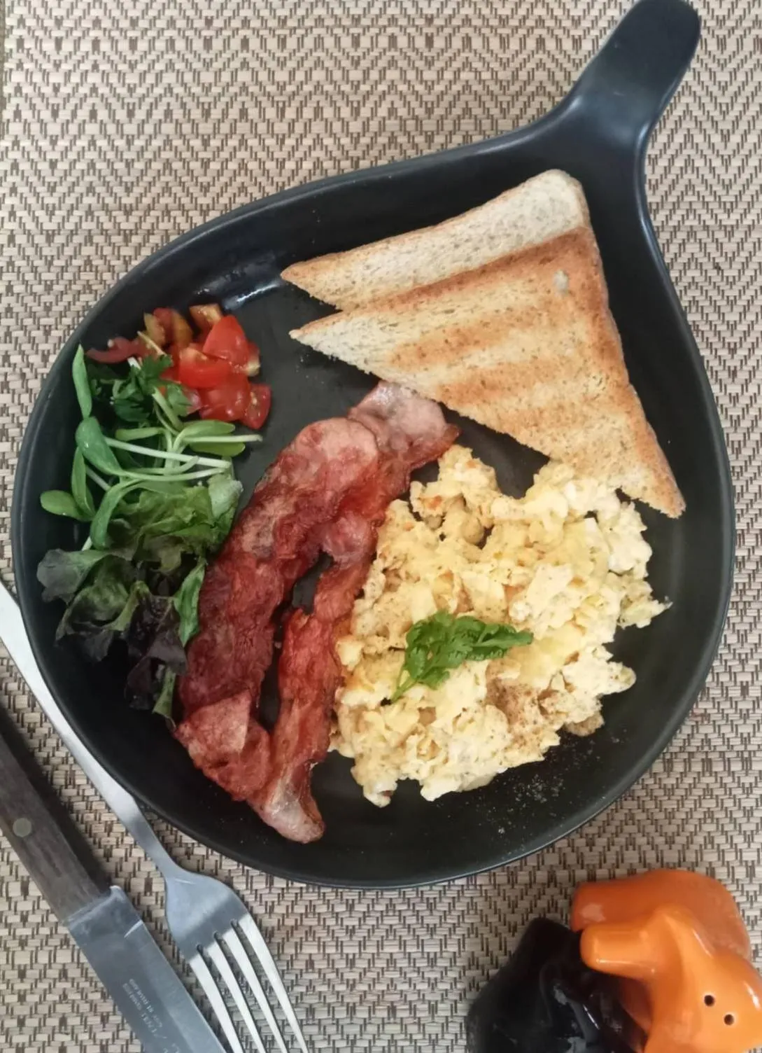 Breakfast in Baba pim villa