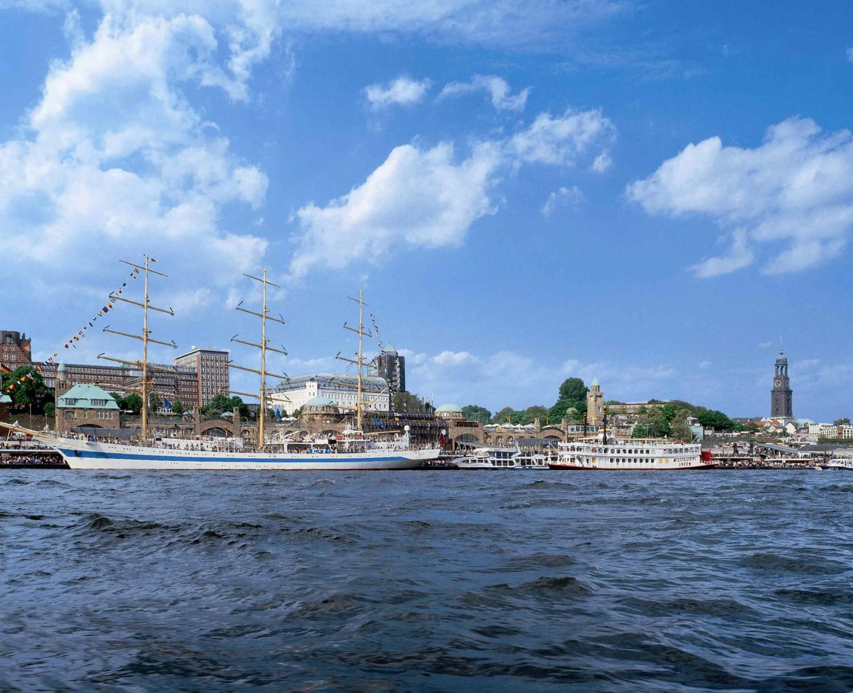 Area and facilities in Albertus Paris Aparthotel