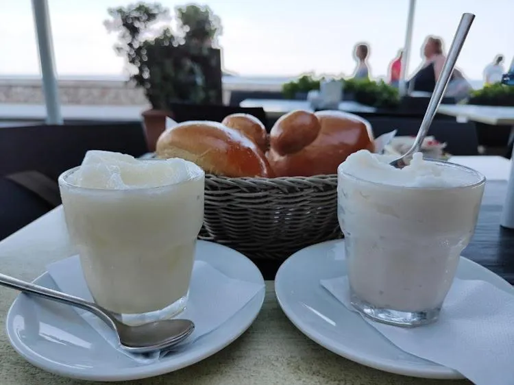 Restaurant/places to eat in Khome Giardini Naxos