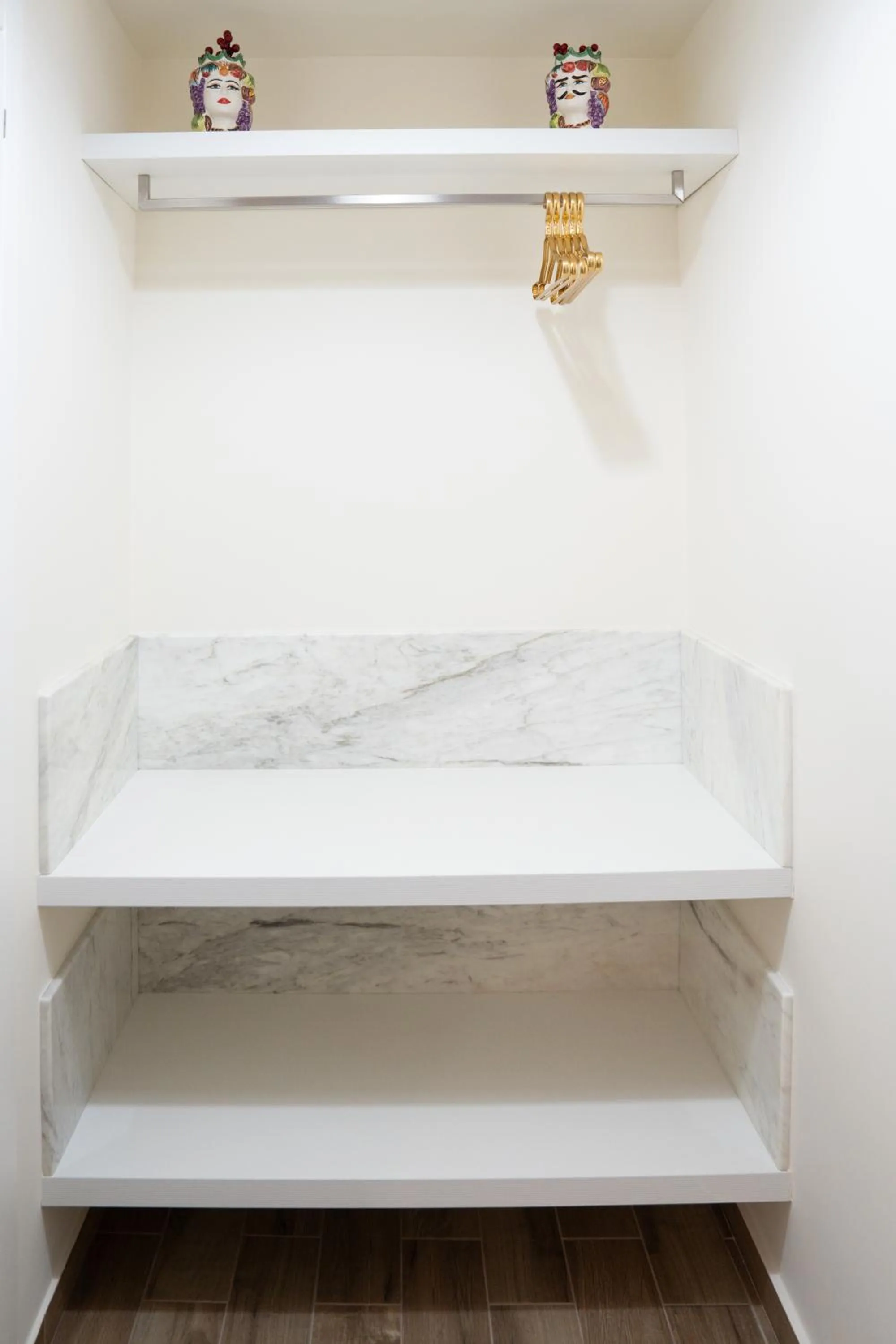 wardrobe in Nery Home Giardini Naxos