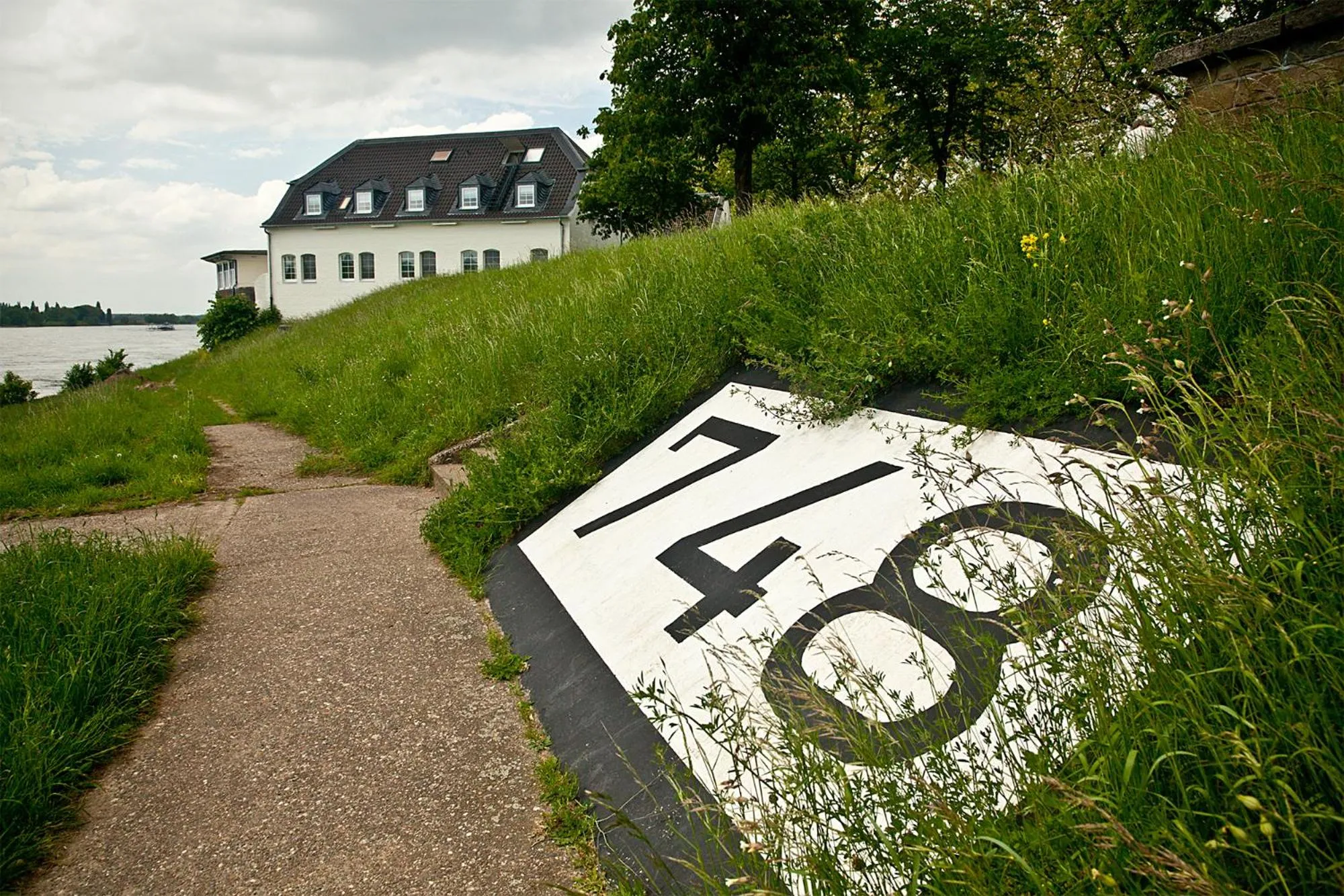 Facade/entrance in Schnellenburg