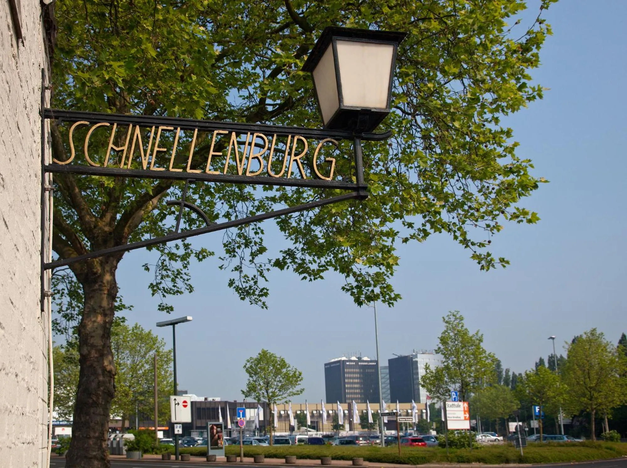 Area and facilities in Schnellenburg