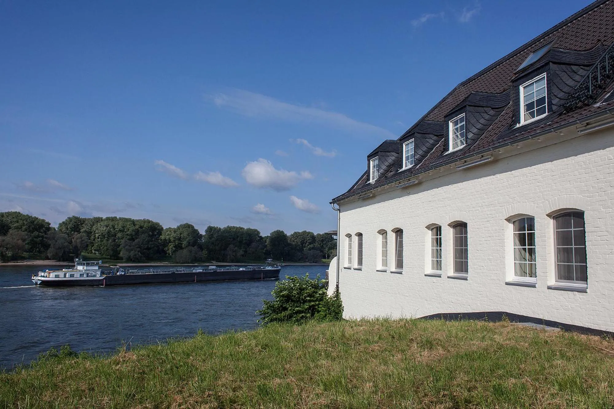 Facade/entrance in Schnellenburg