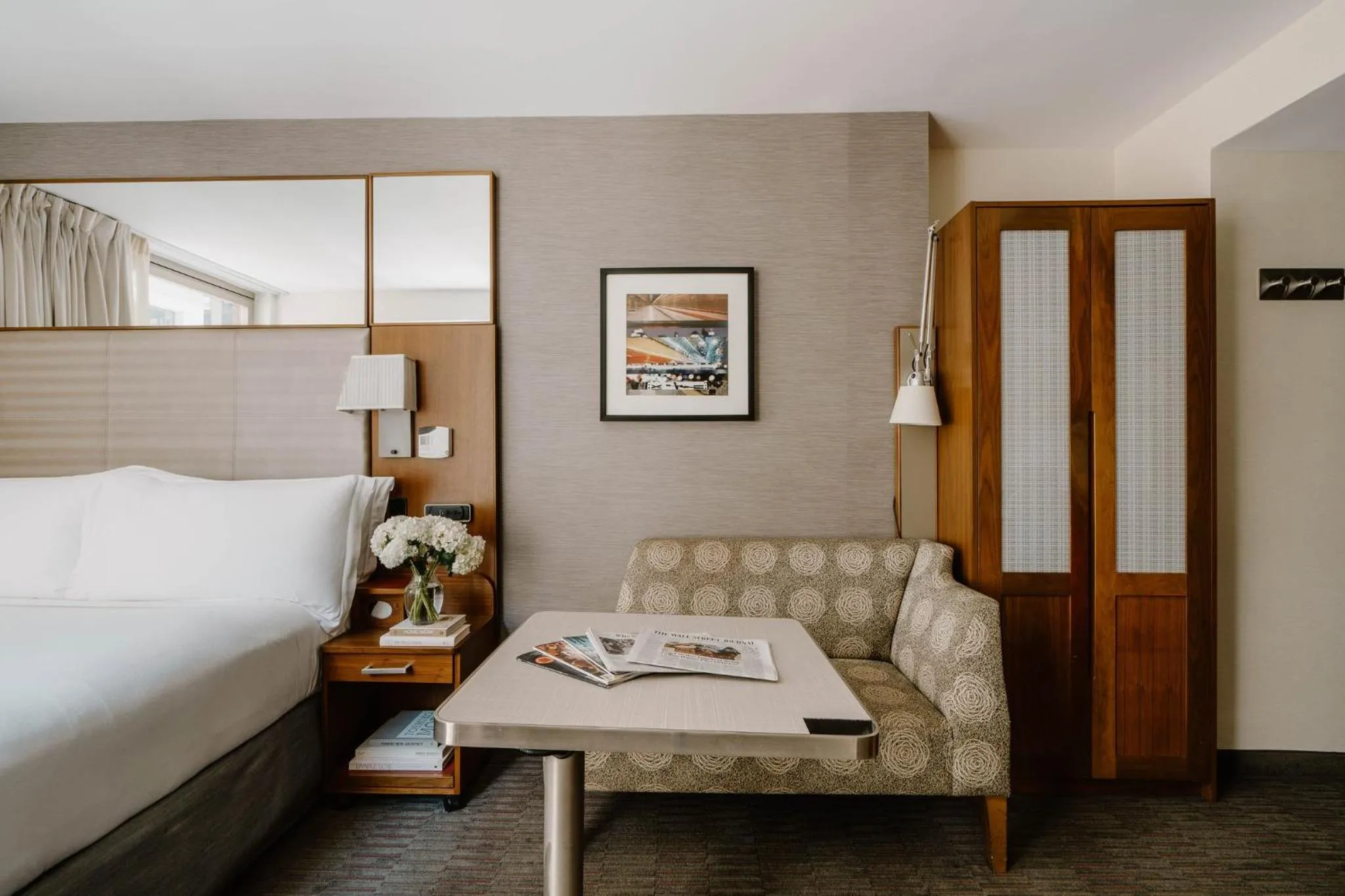 Photo of the whole room, Bed in Club Quarters Hotel Grand Central, New York