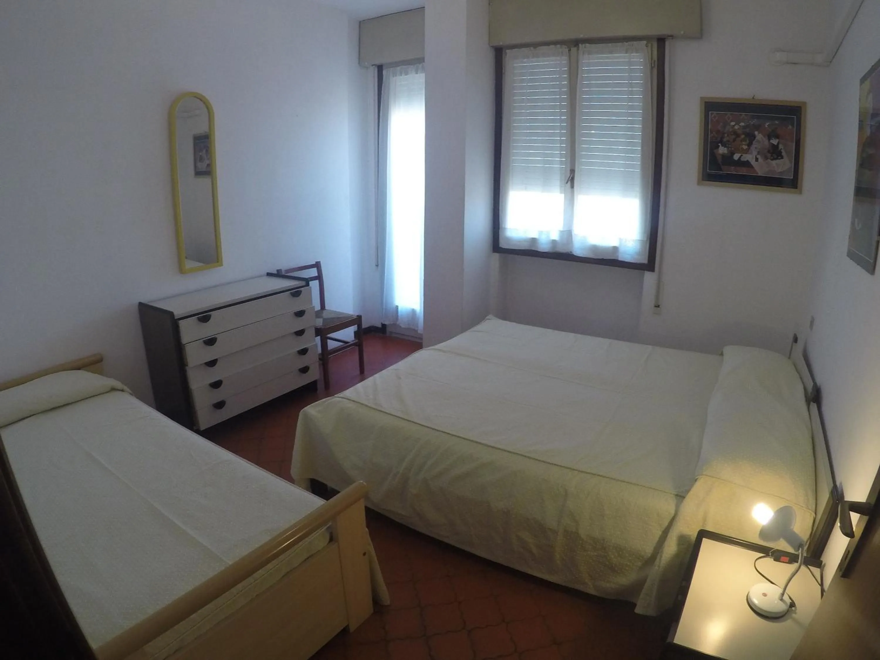 Bed in Condominio Commerciale