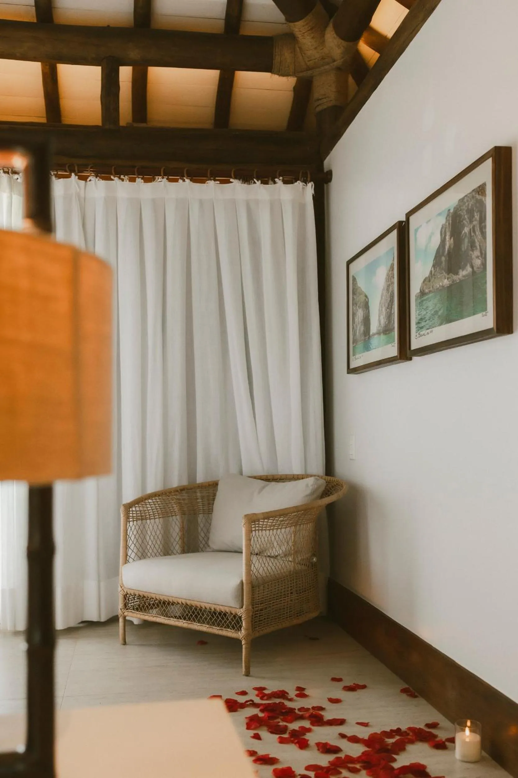 Seating area in Pousada Maravilha