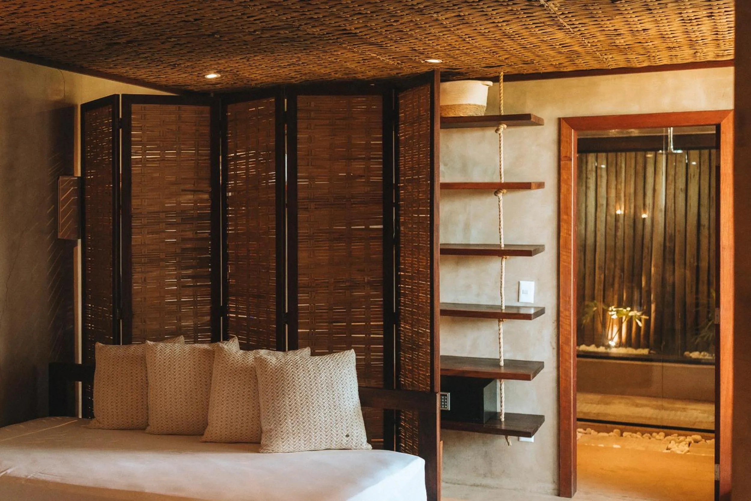 Seating area, Bed in Pousada Maravilha