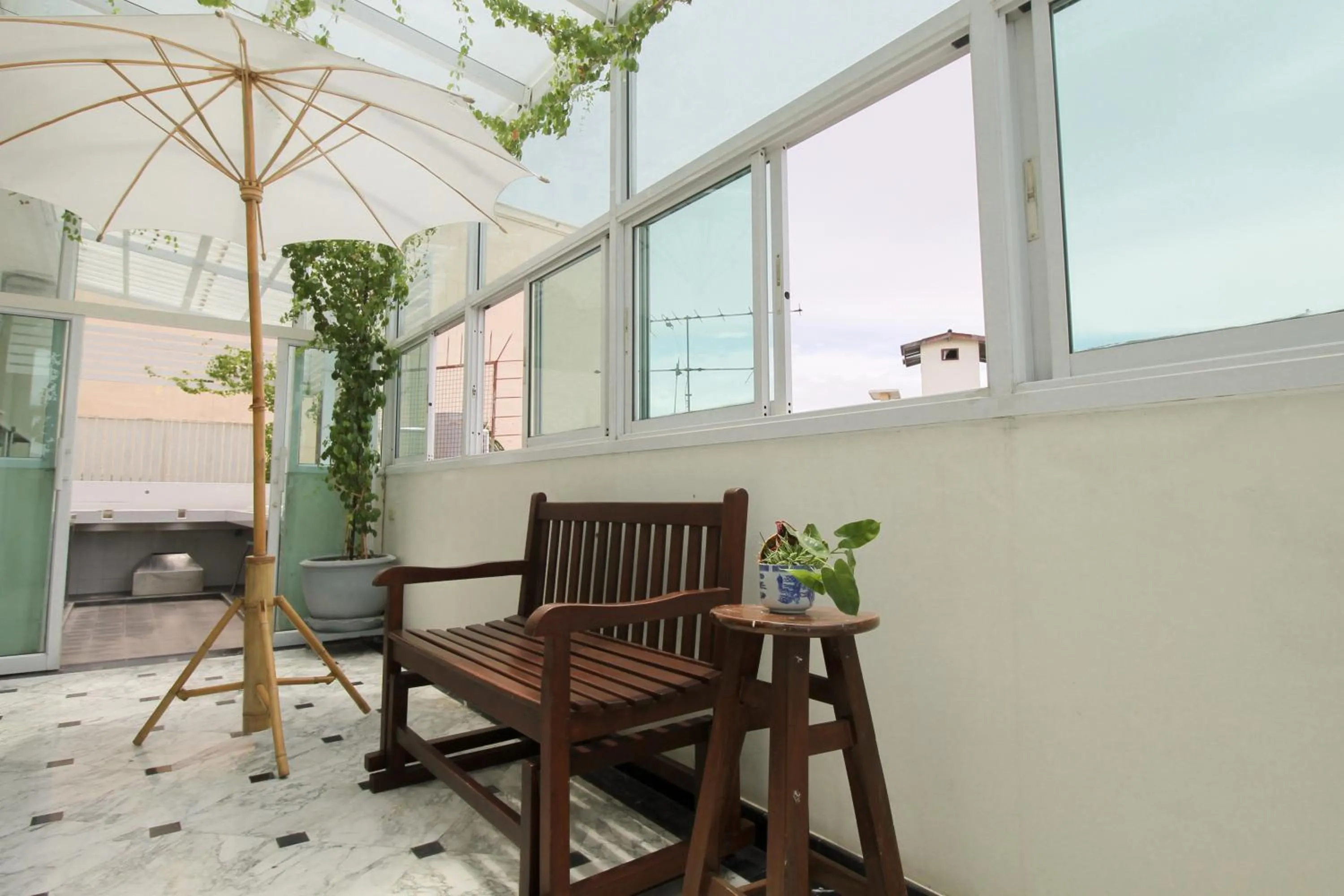Balcony/Terrace in Sourire at Rattanakosin Island Hotel