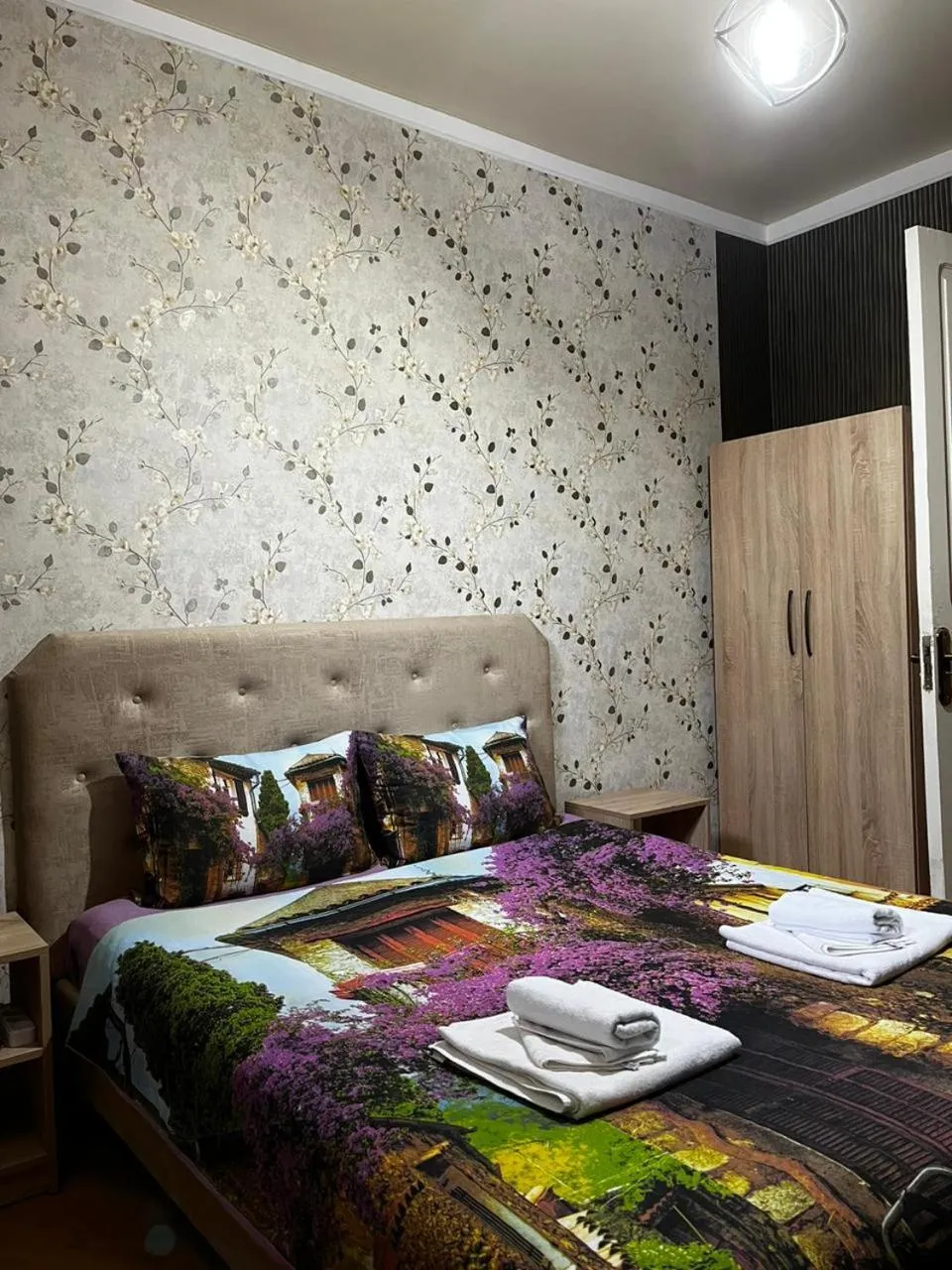 Bedroom, Bed in Sweet Memories