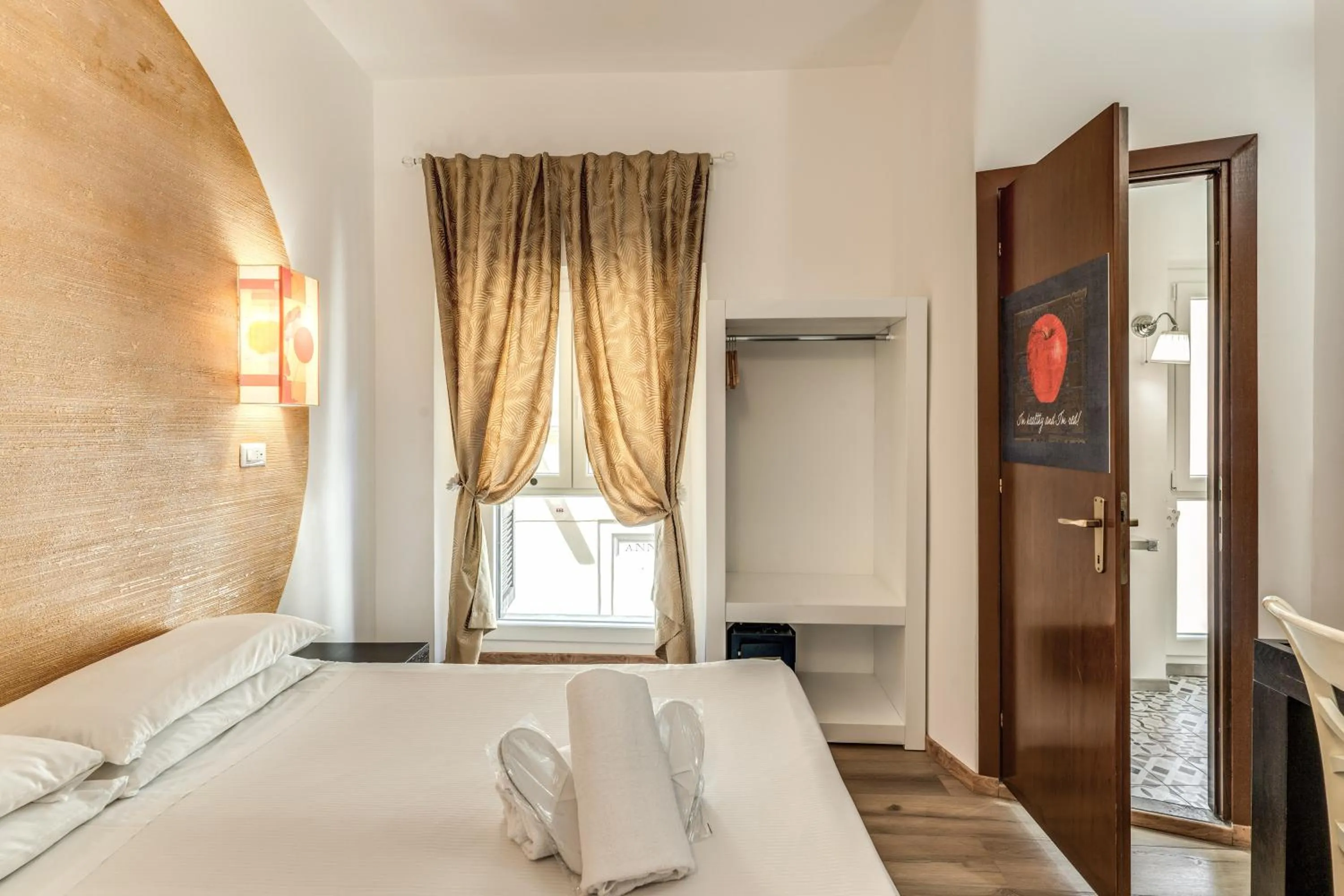 Bedroom, Bed in Hotel Santa Prassede