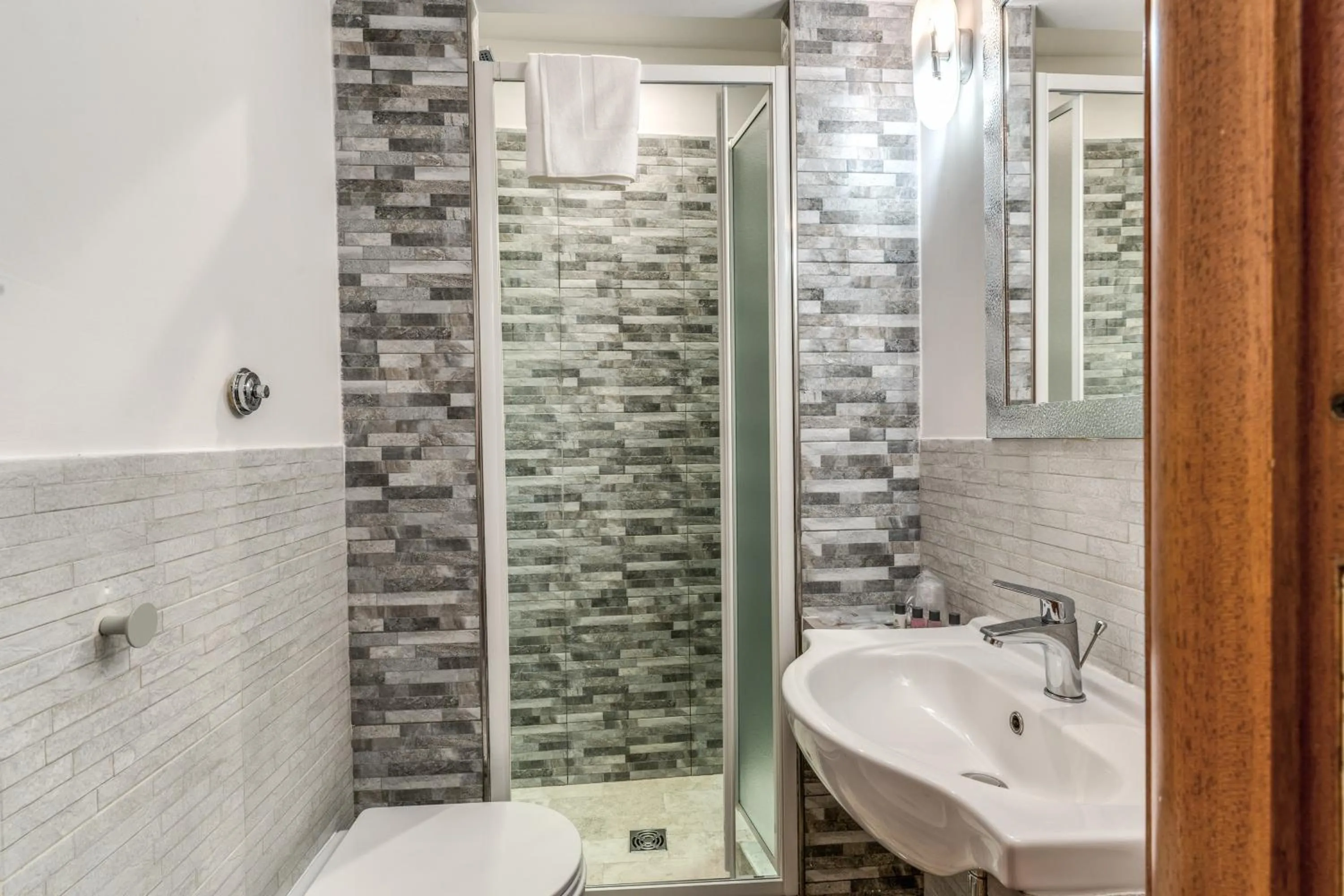 Bathroom in Hotel Santa Prassede