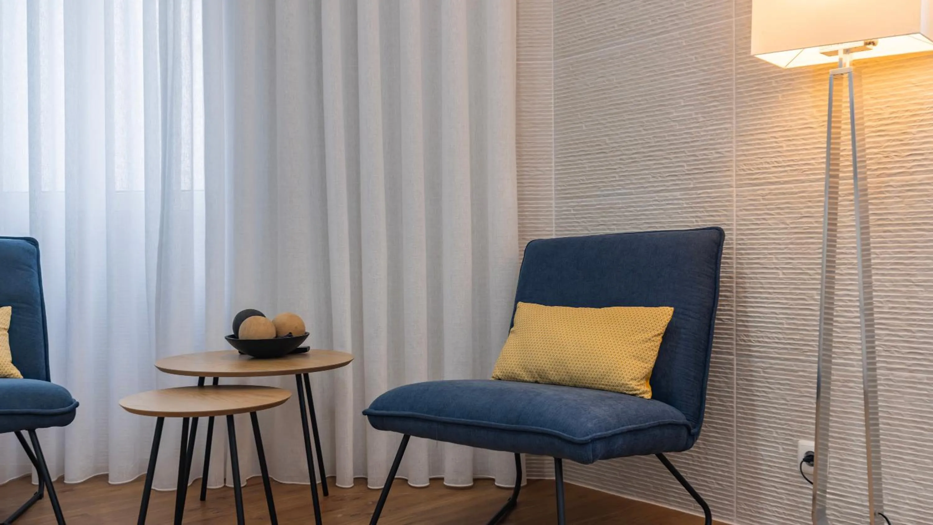 Living room in Sítio do Castelo Beach in Cascais by LovelyStay