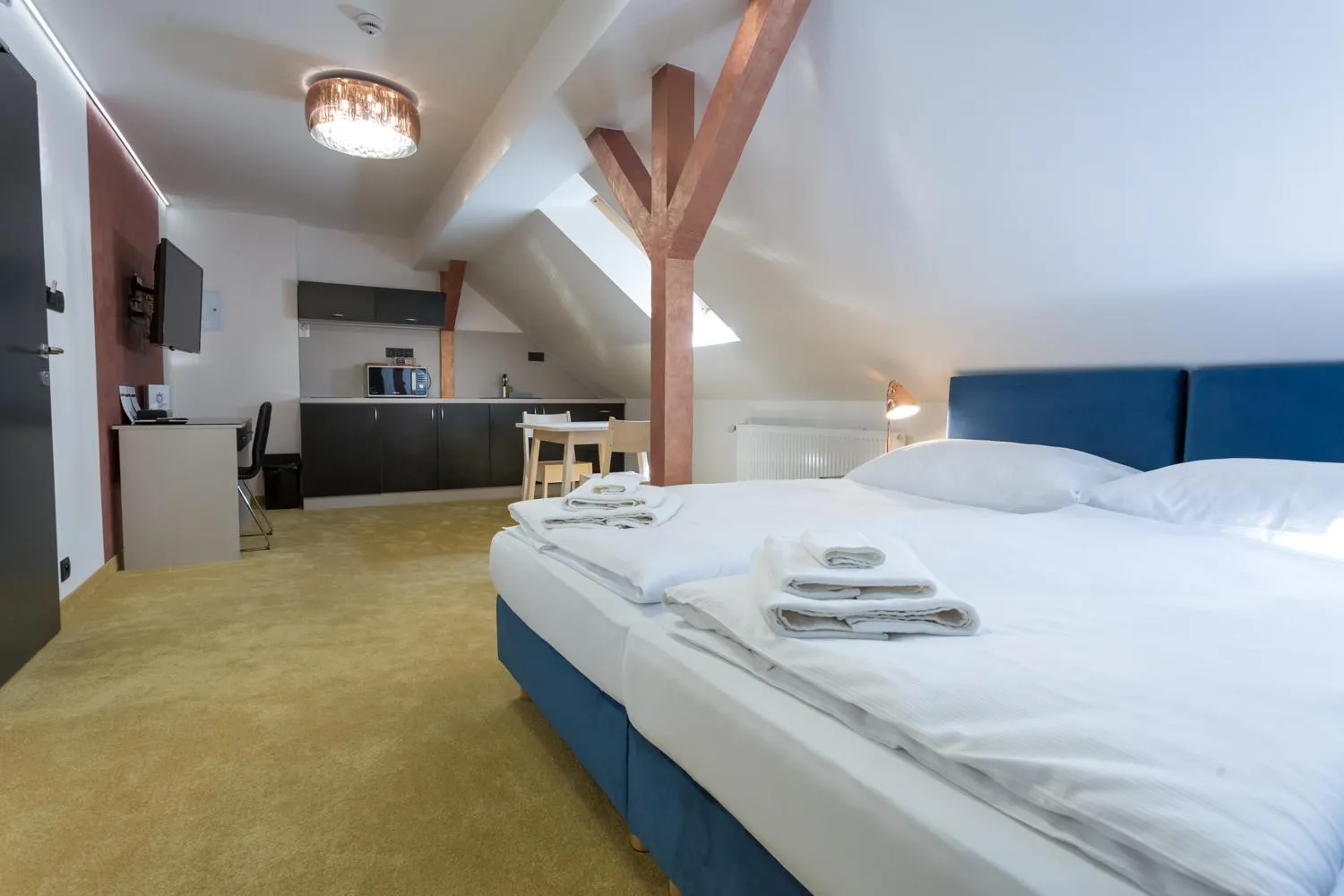 Photo of the whole room, Bed in Apart Hotel GOLDEN apartments