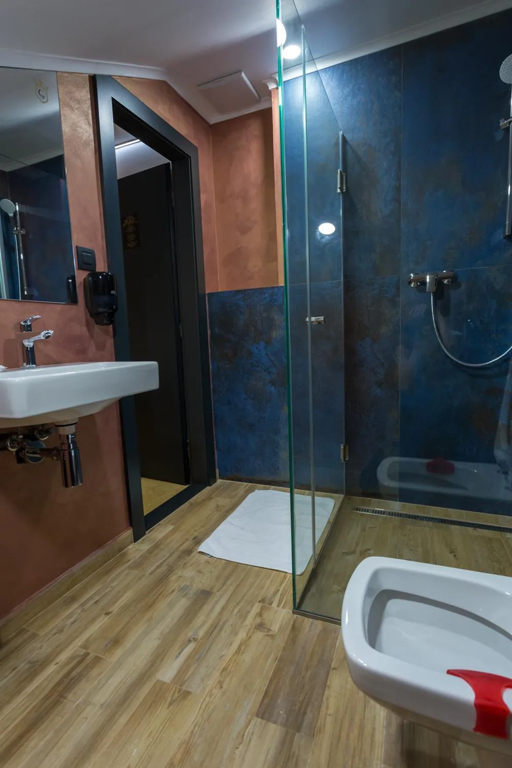 Shower in Apart Hotel GOLDEN apartments