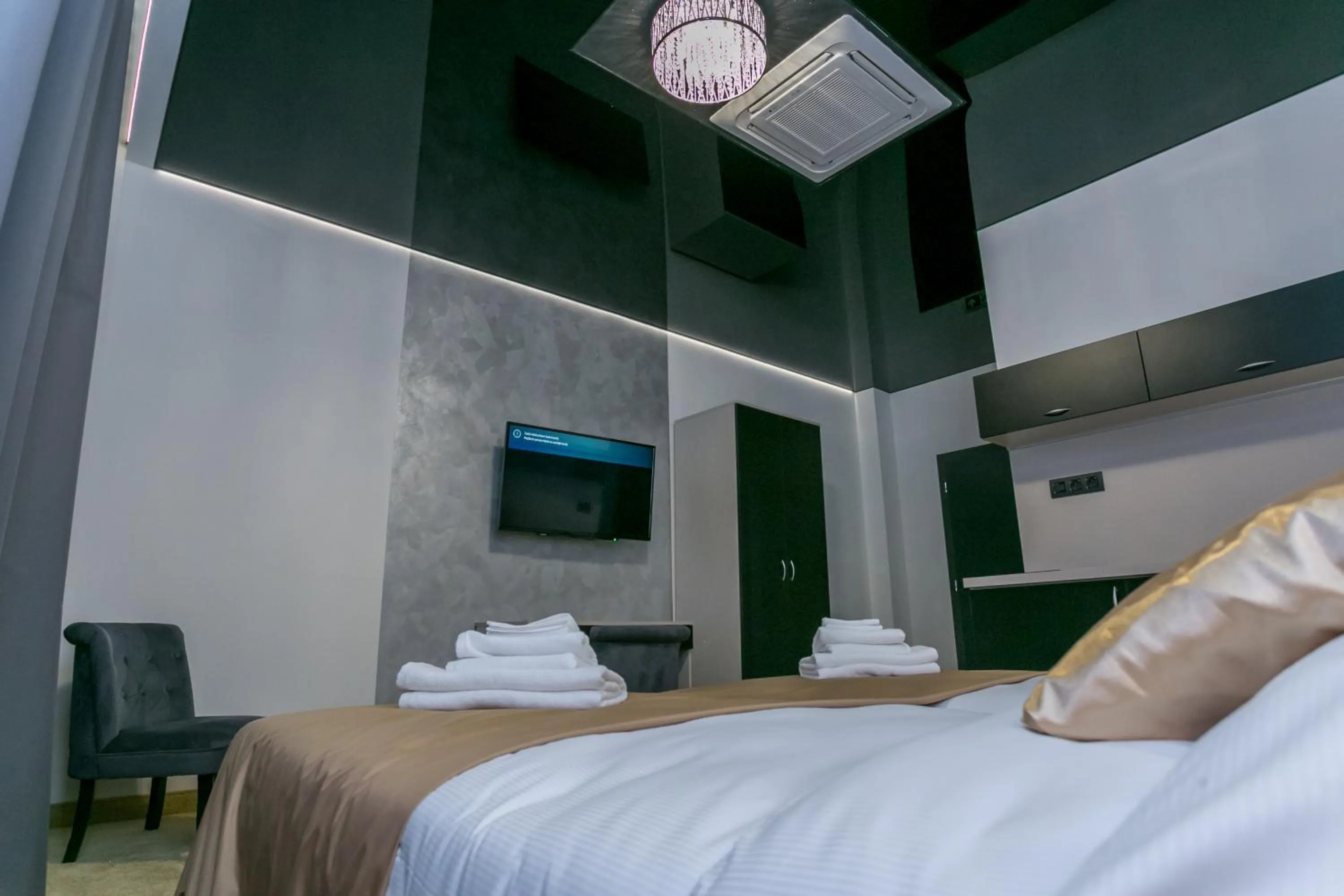 Bedroom, Bed in Apart Hotel GOLDEN apartments