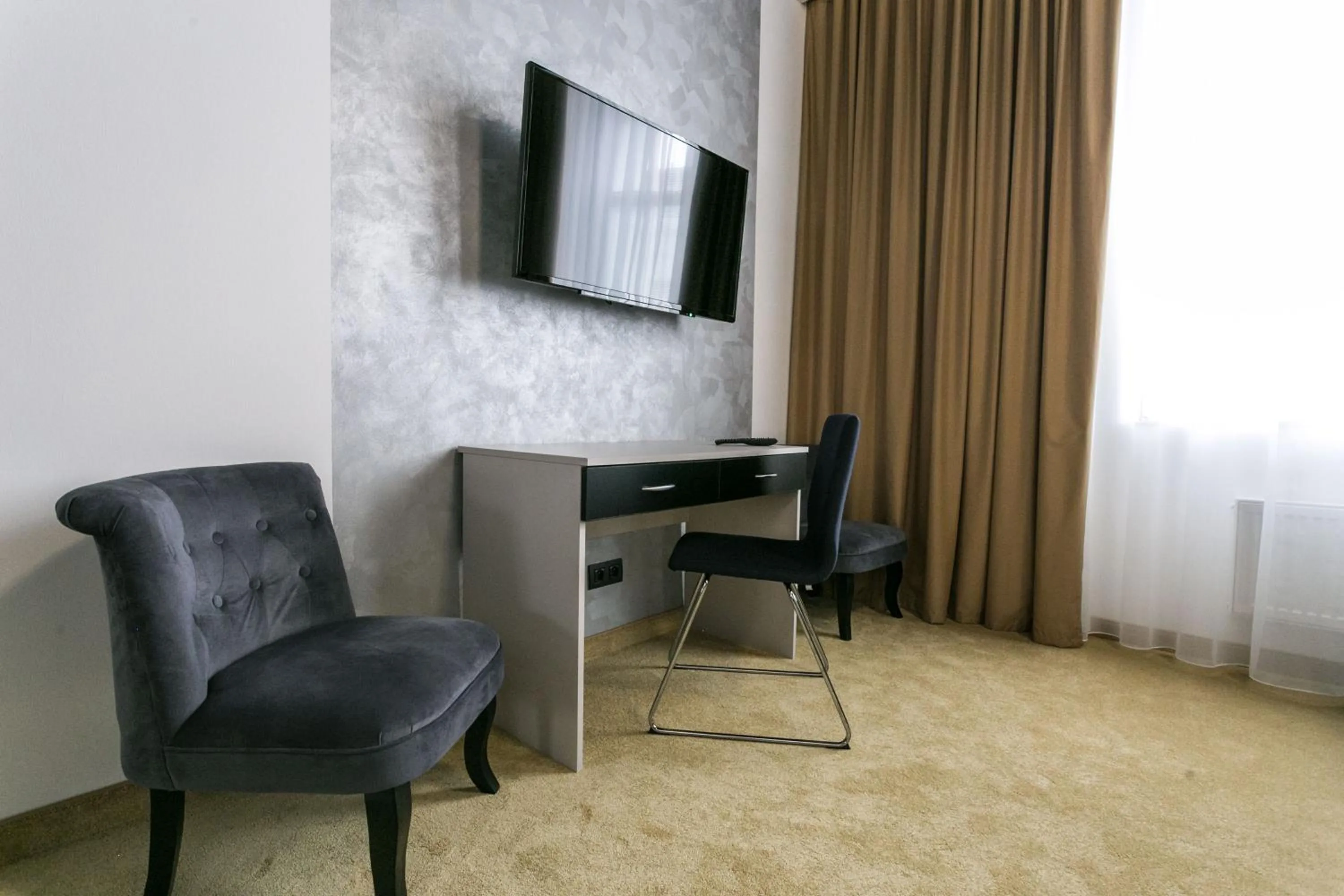 TV and multimedia in Apart Hotel GOLDEN apartments