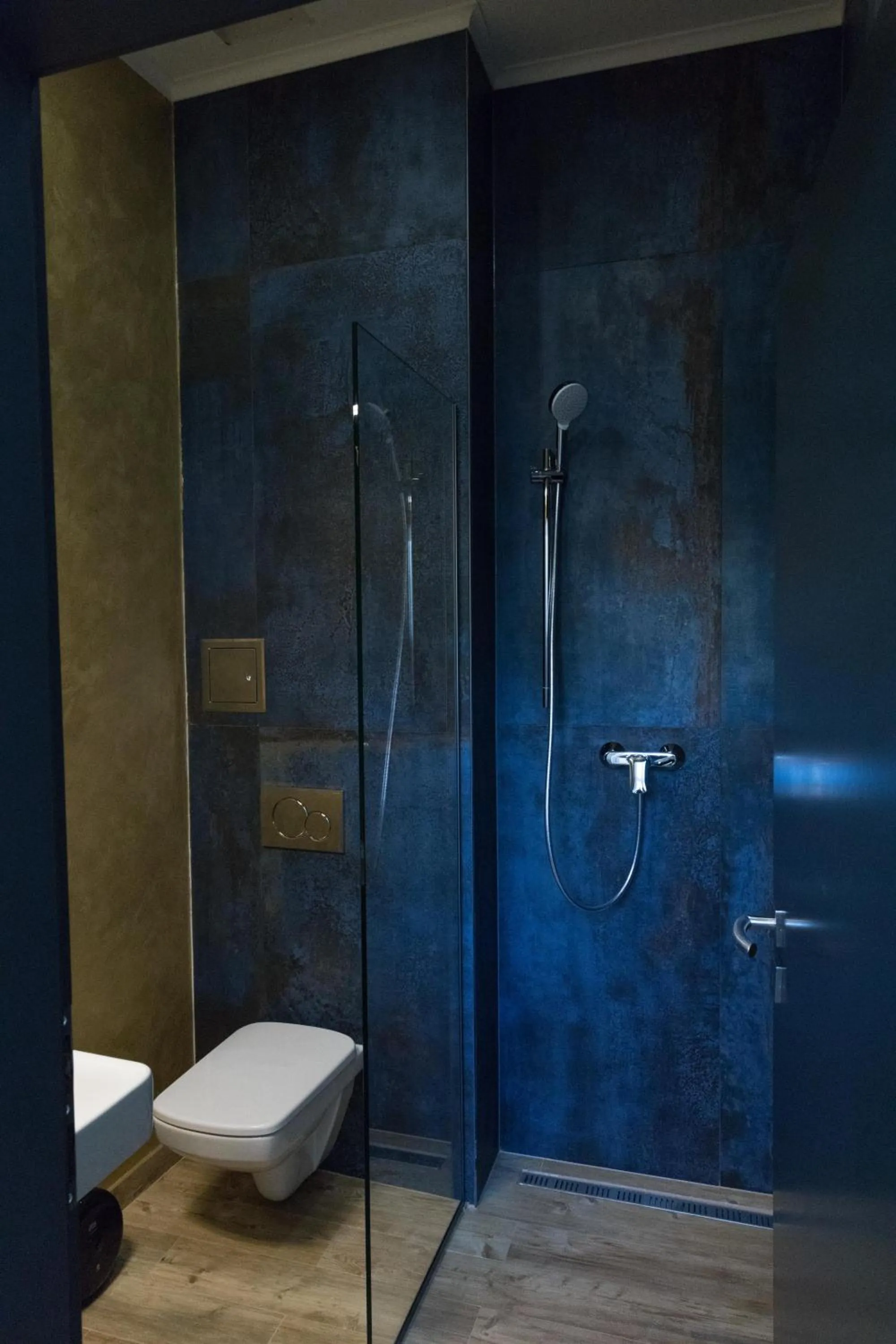 Shower in Apart Hotel GOLDEN apartments