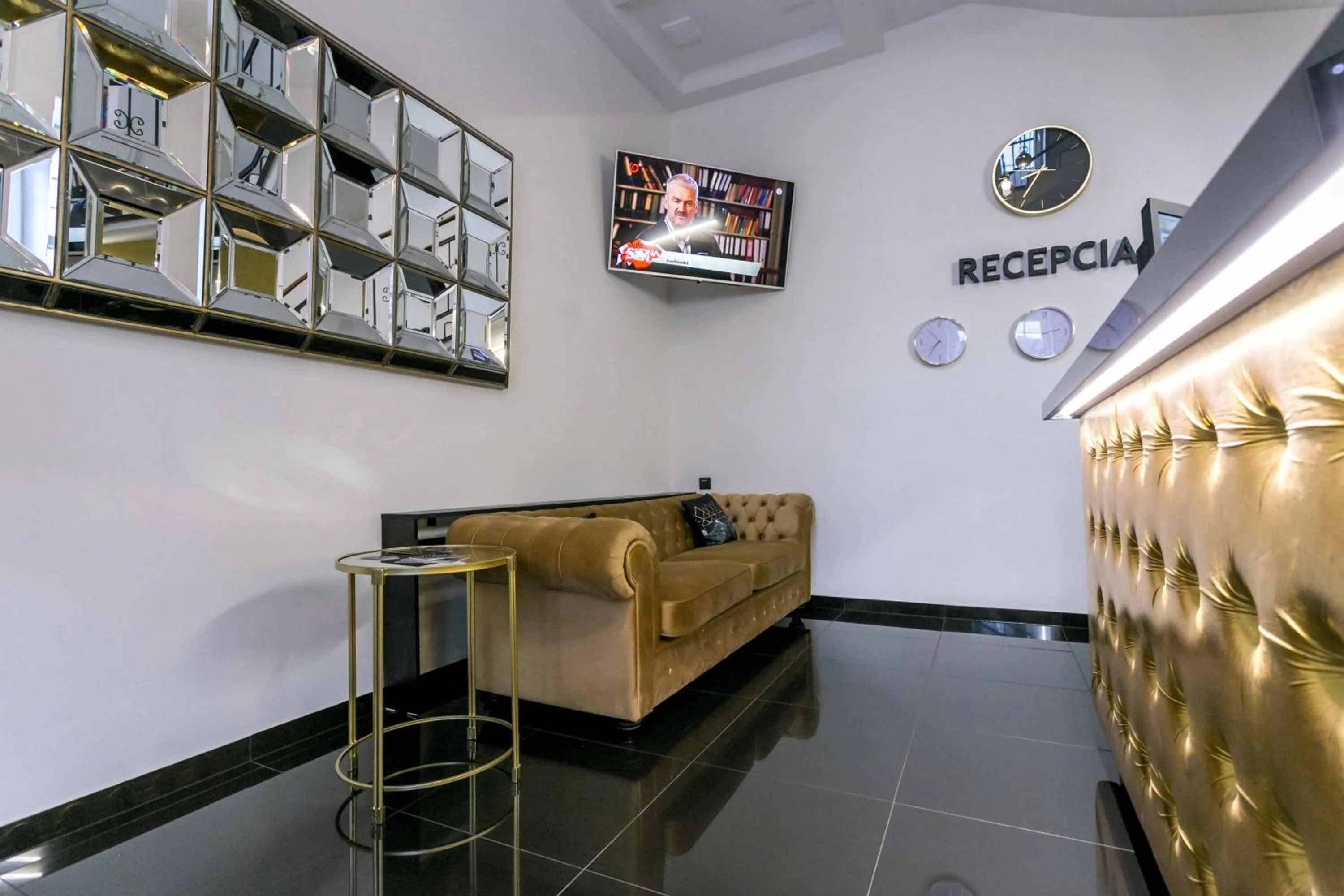 Lobby or reception in Apart Hotel GOLDEN apartments