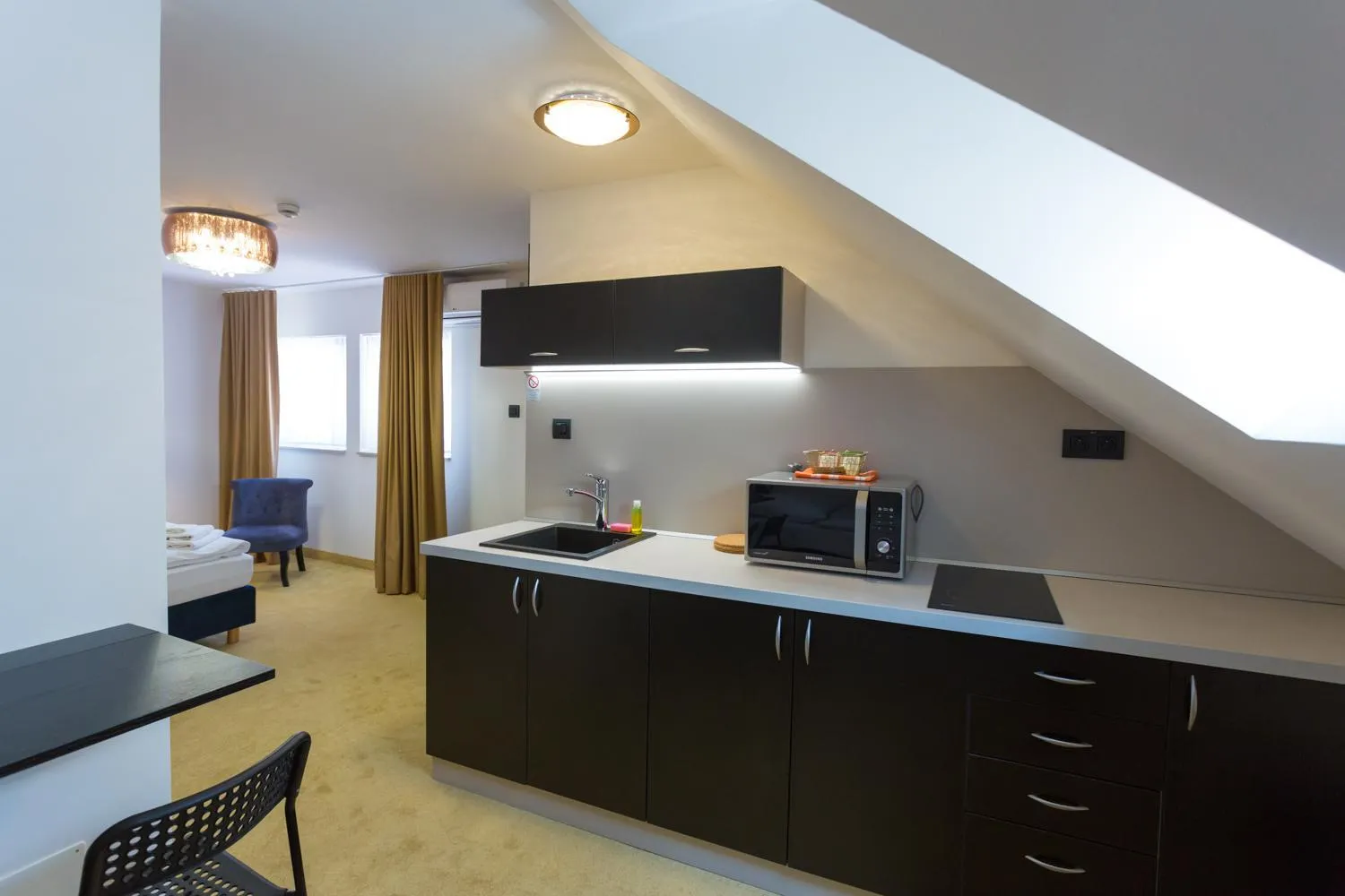 Kitchen or kitchenette in Apart Hotel GOLDEN apartments