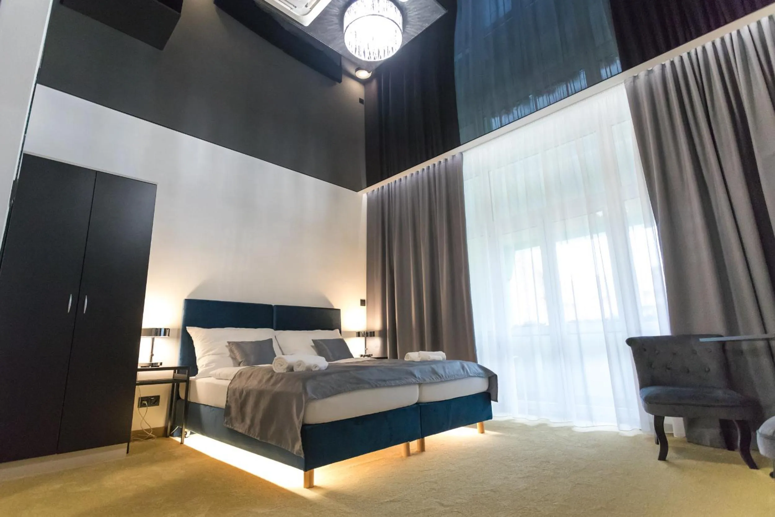 Photo of the whole room, Bed in Apart Hotel GOLDEN apartments