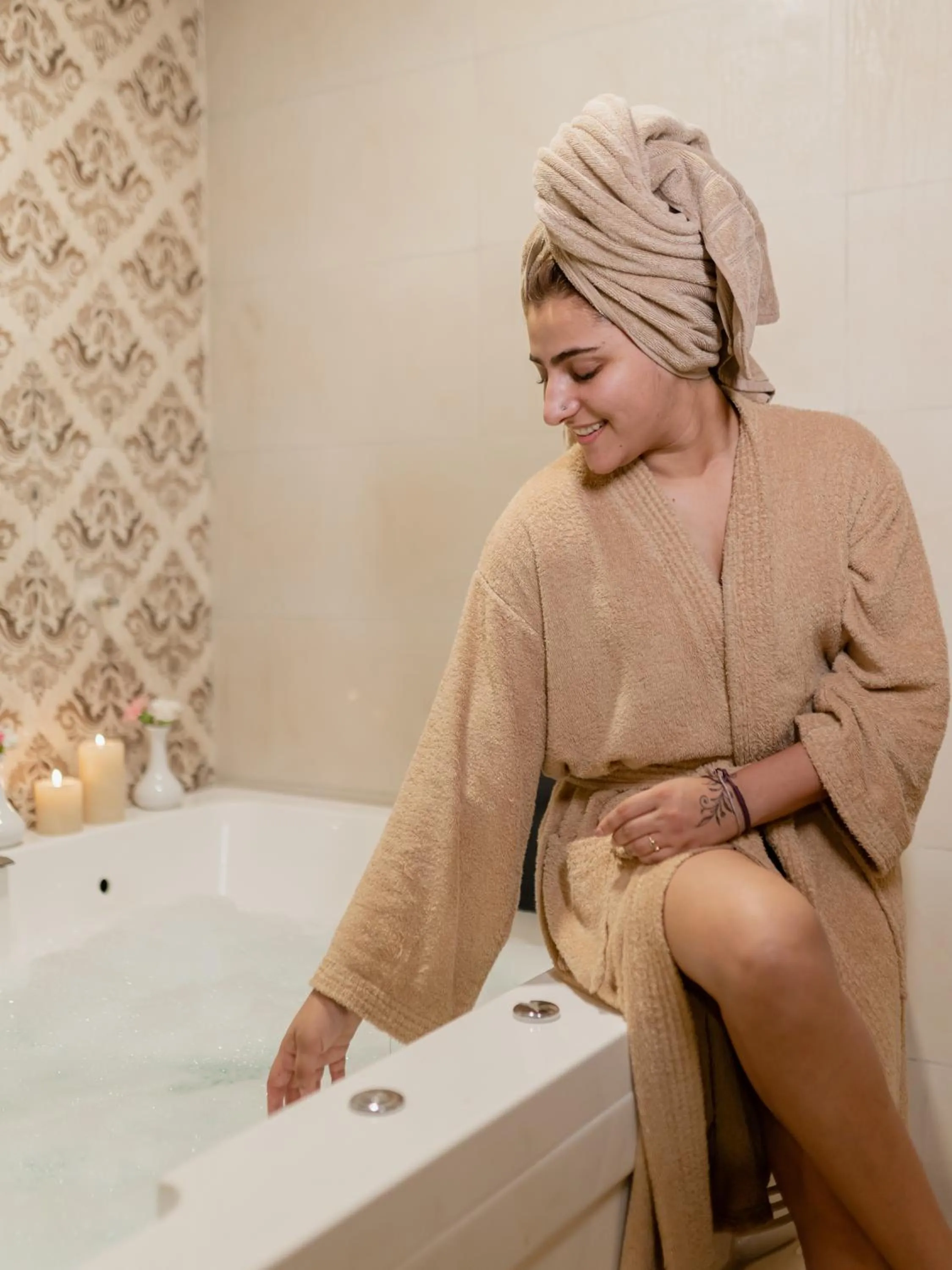 Spa and wellness centre/facilities in 8fold by LaRiSa