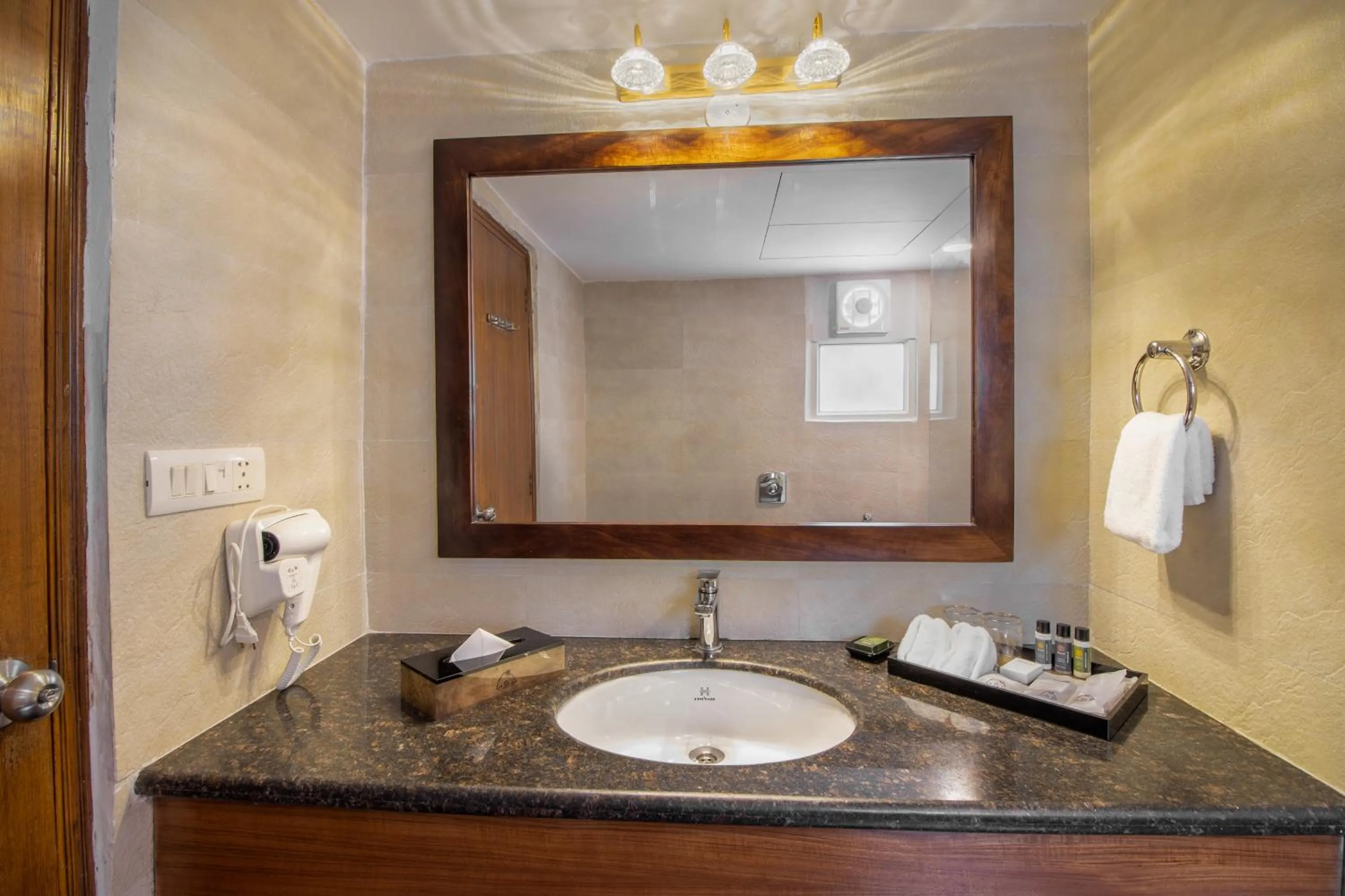 Bathroom in 8fold by LaRiSa