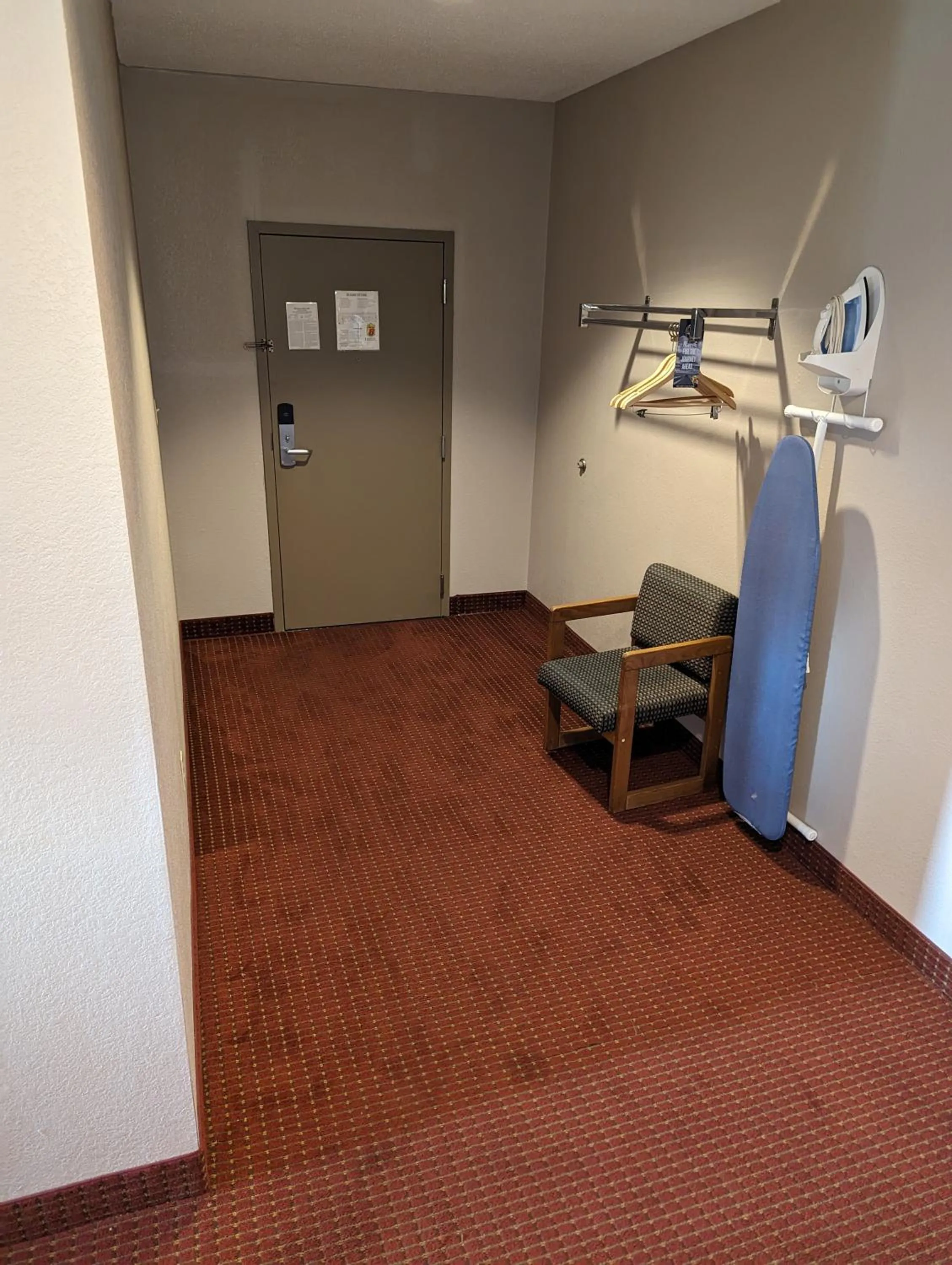 Property building in Super 8 by Wyndham Niagara Falls