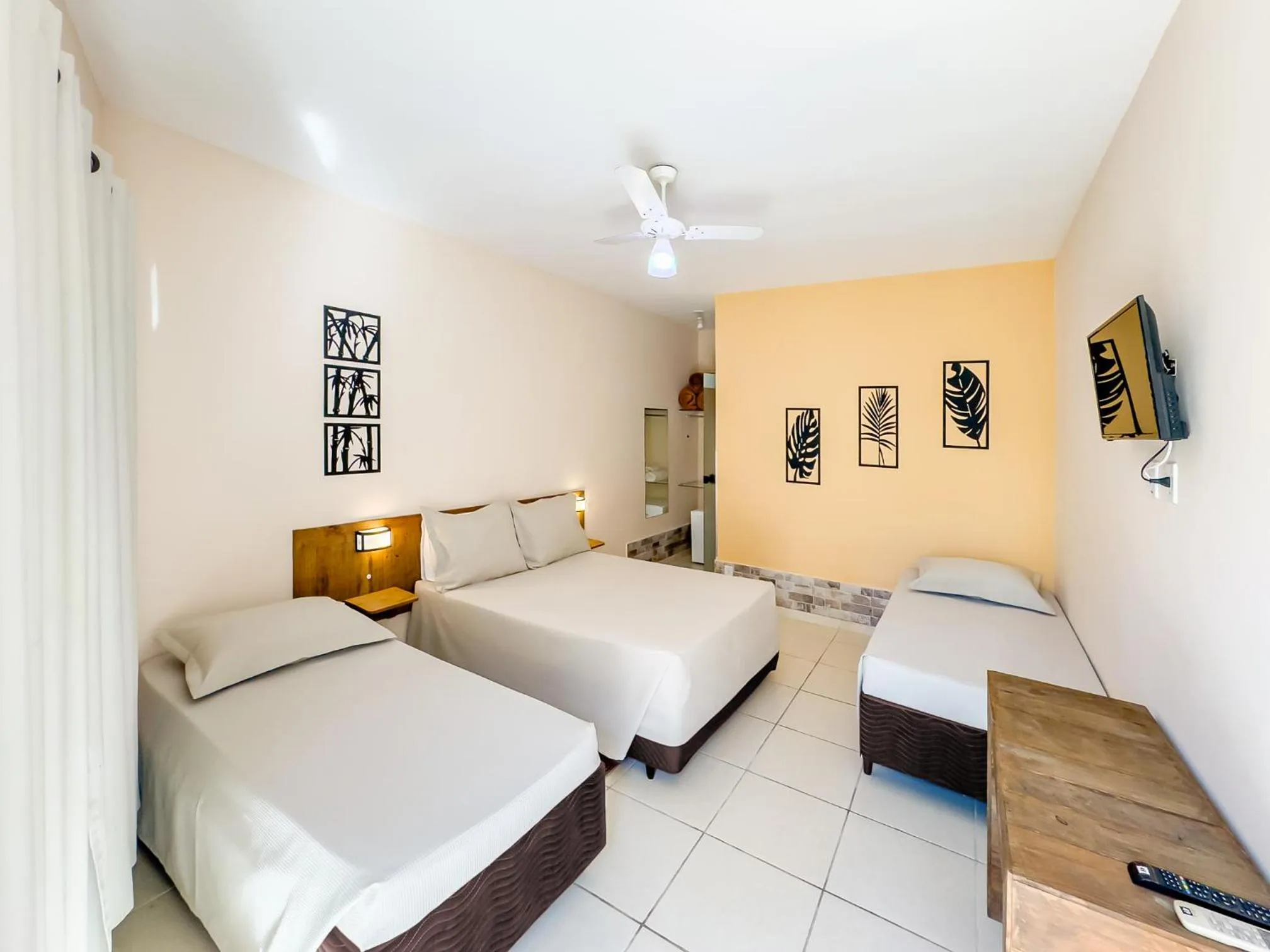 TV and multimedia, Bed in Hotel Santiago