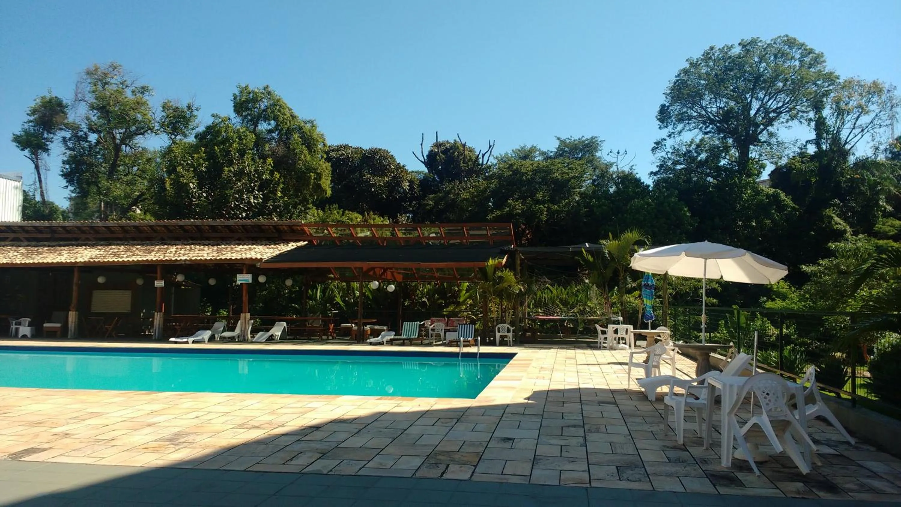 Swimming pool in Hotel Santiago