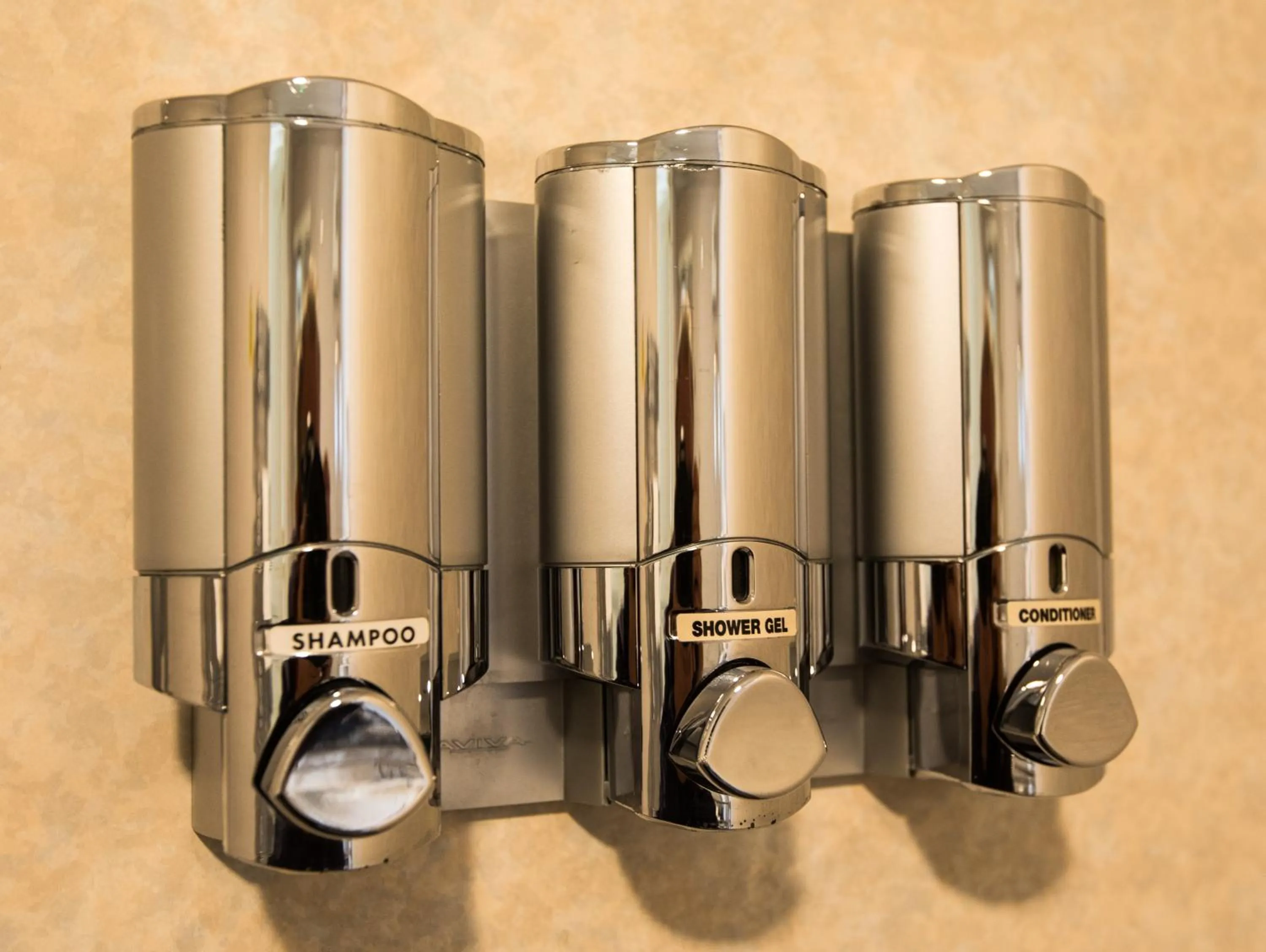 Bathroom in King Arthurs Arms