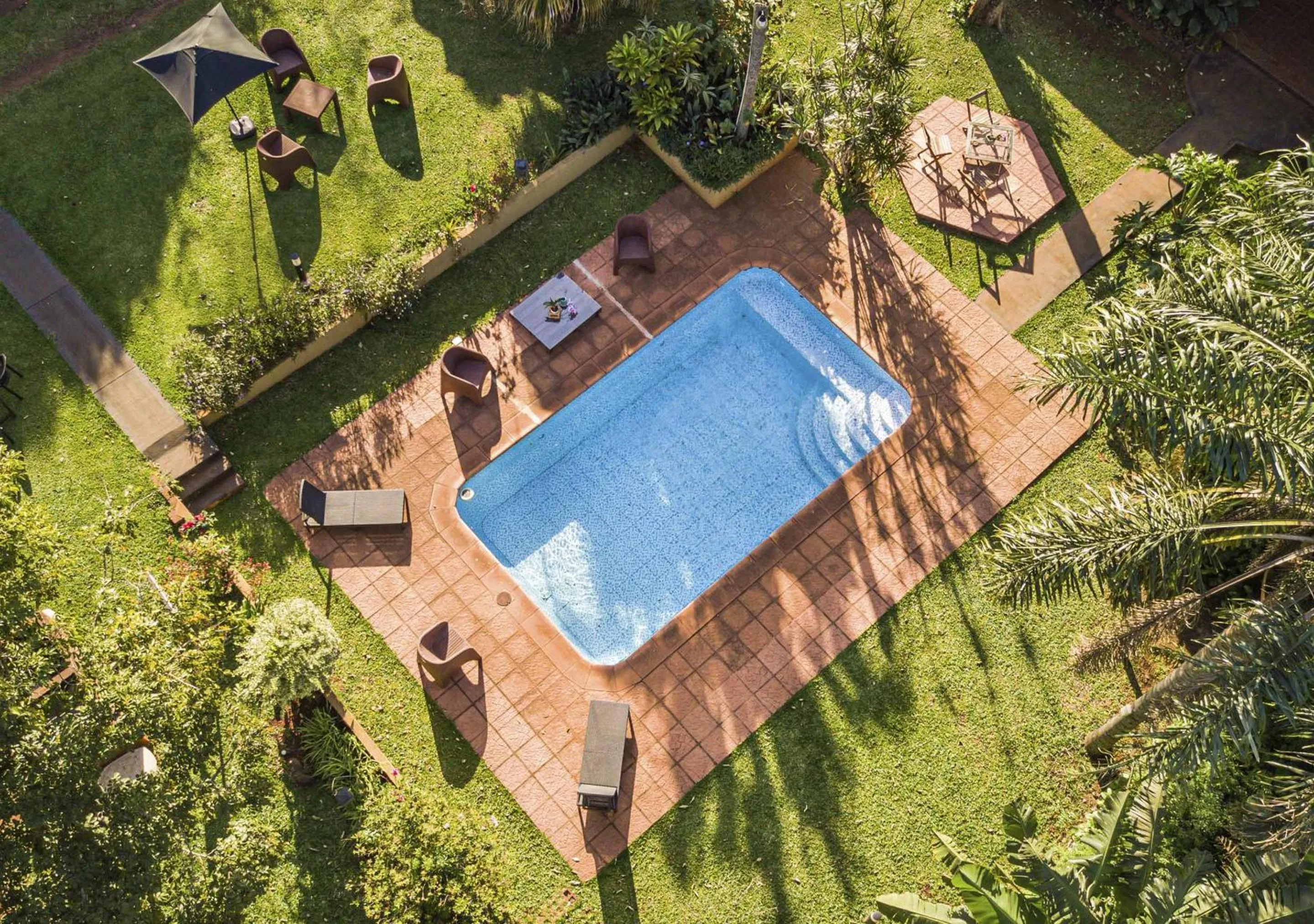 Pool view in El Descanso Iguazú by DOT Cabana