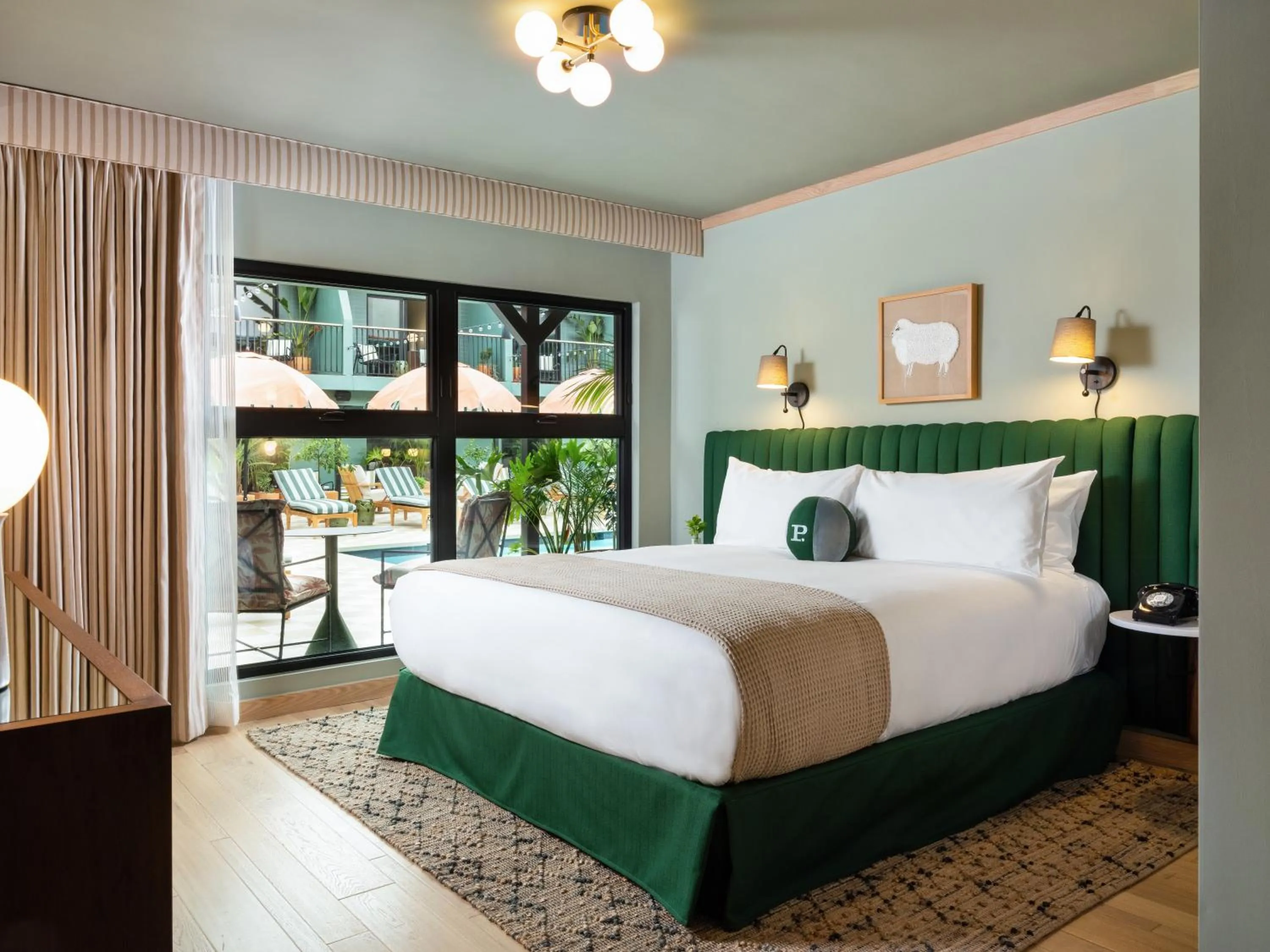 Bedroom, Bed in Palihotel Hollywood near Universal Studios