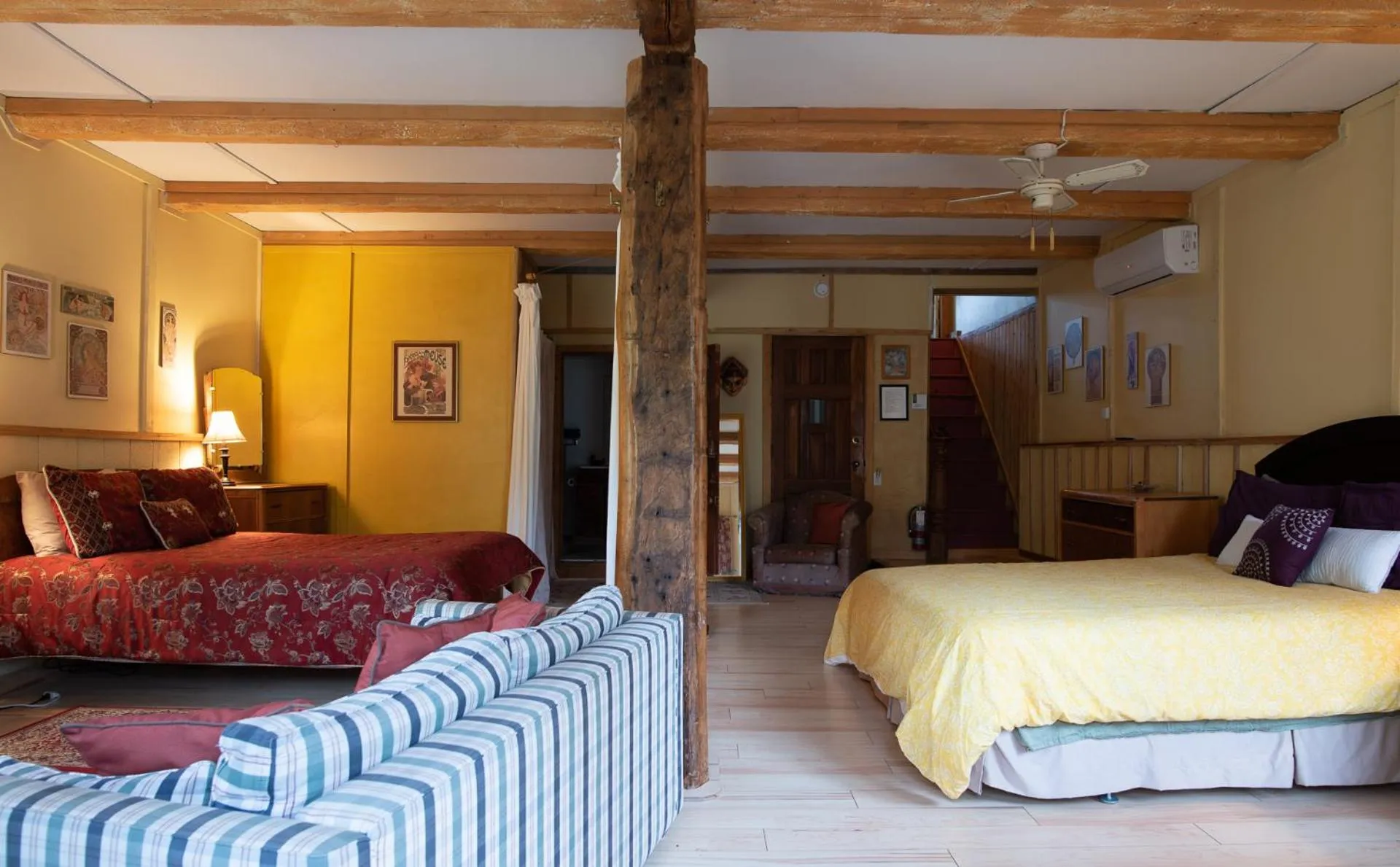 Bedroom, Bed in Auberge Restaurant La Mara