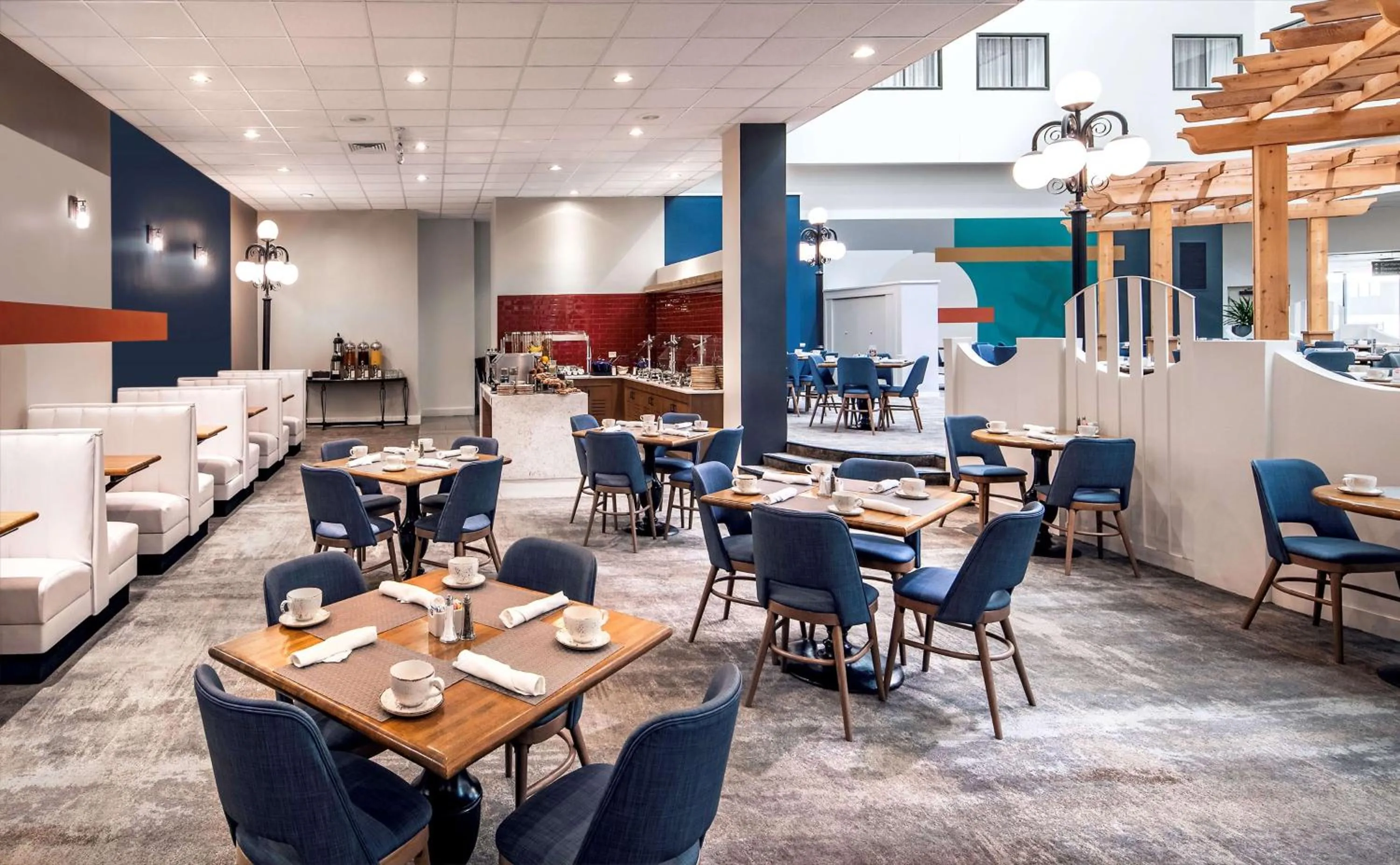 Breakfast in Hilton Appleton Paper Valley