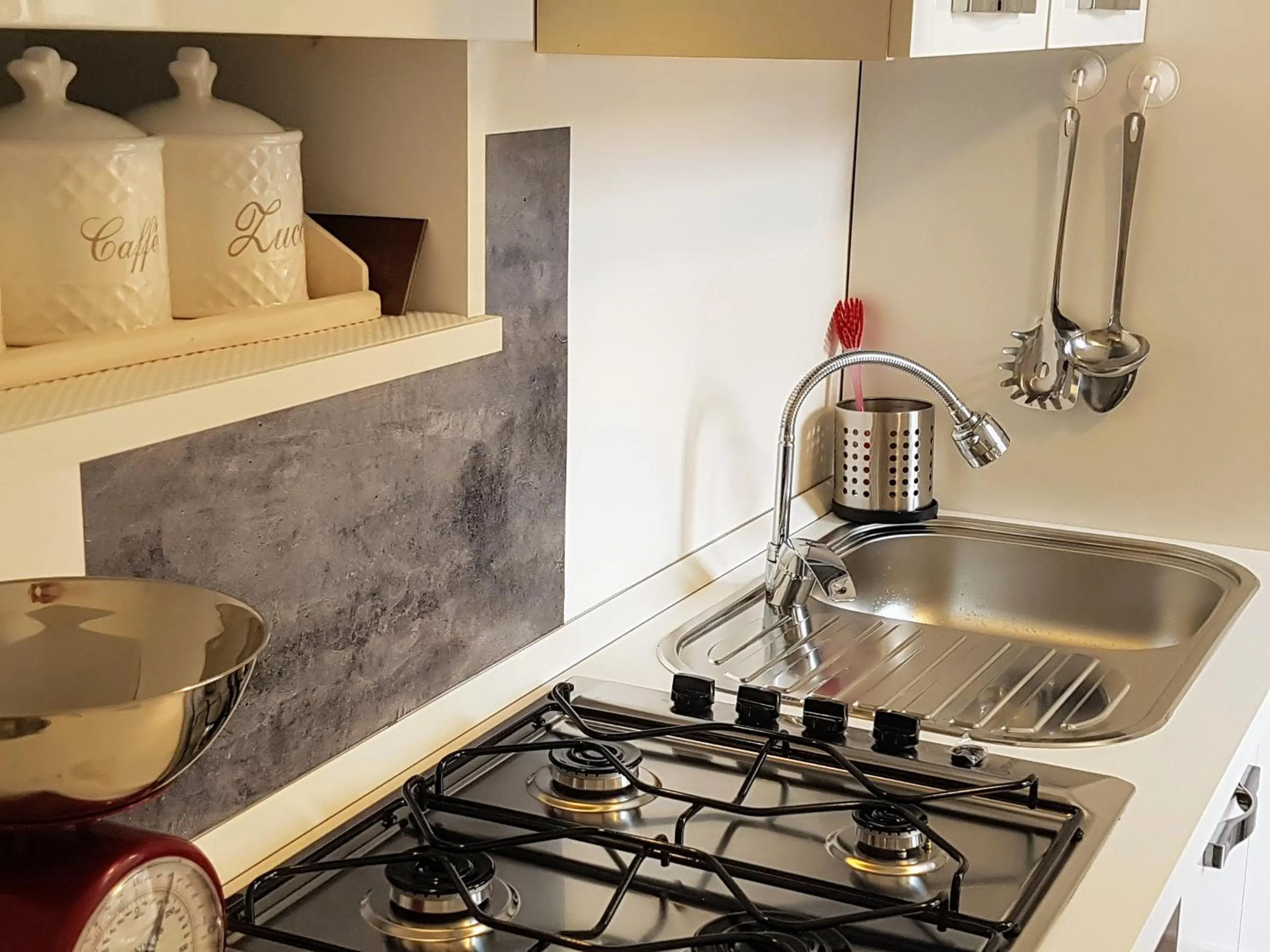 Kitchen or kitchenette in My Home
