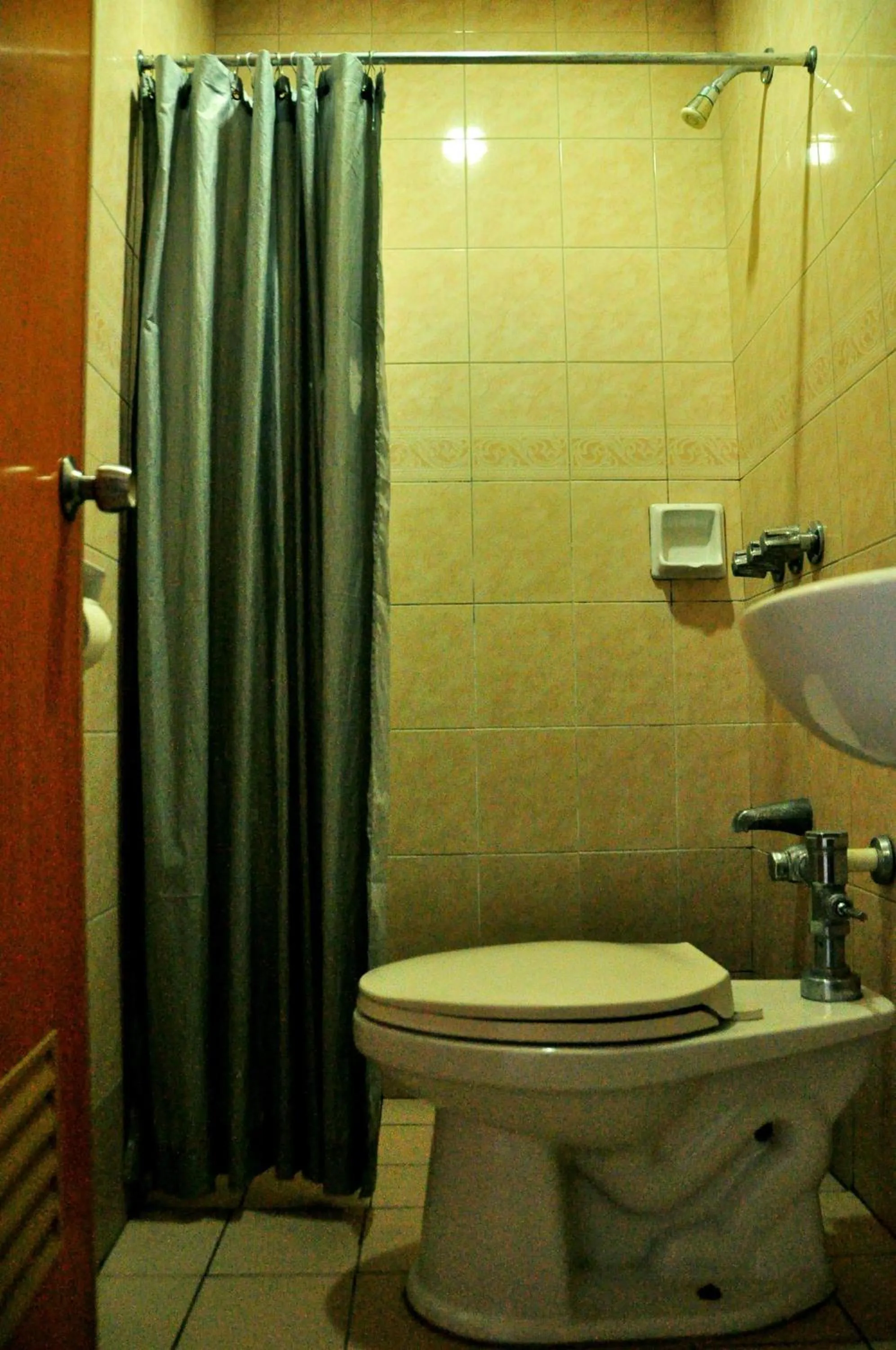 Toilet in GV Tower Hotel