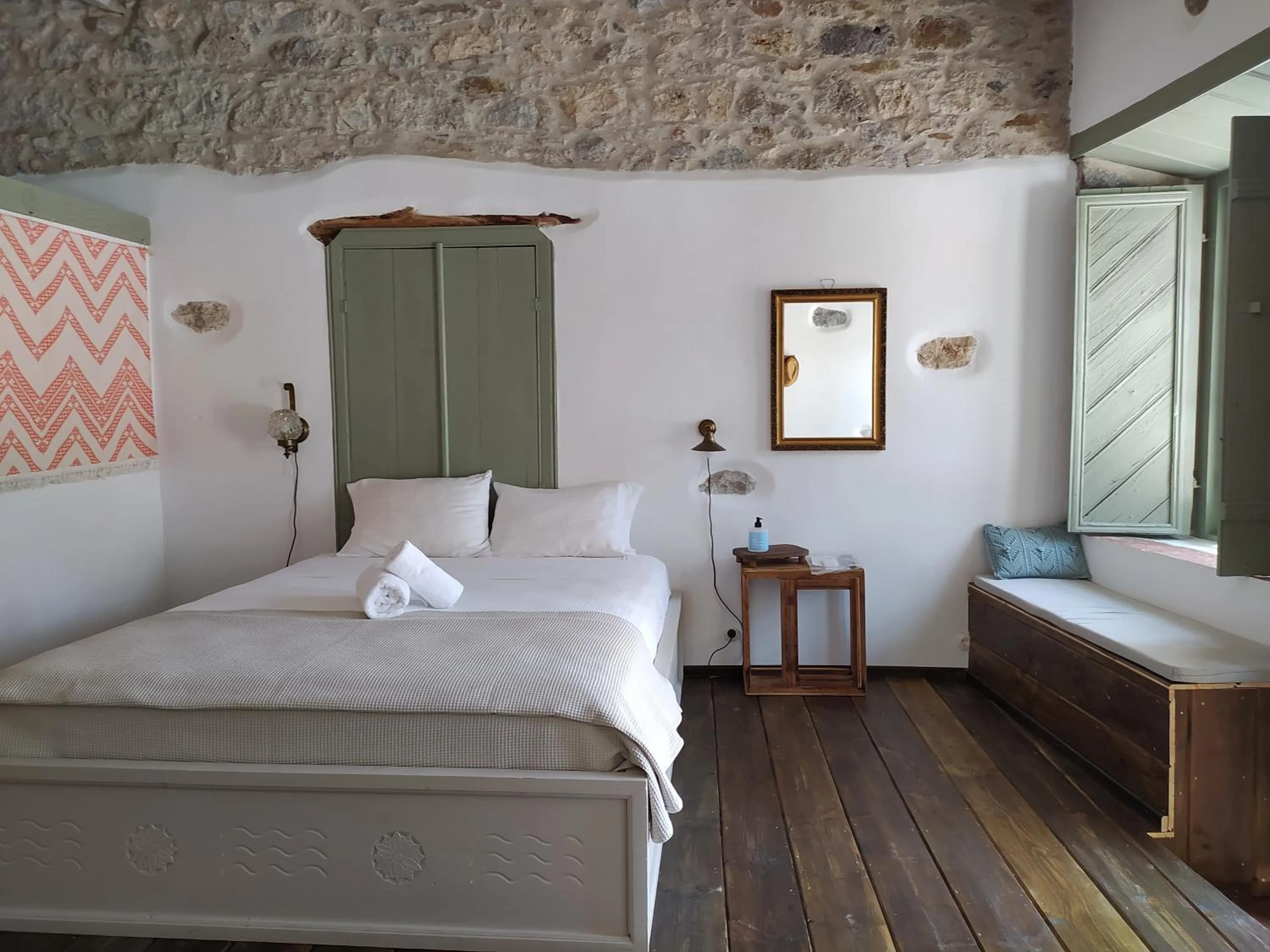 Bedroom, Bed in Latmos 1860