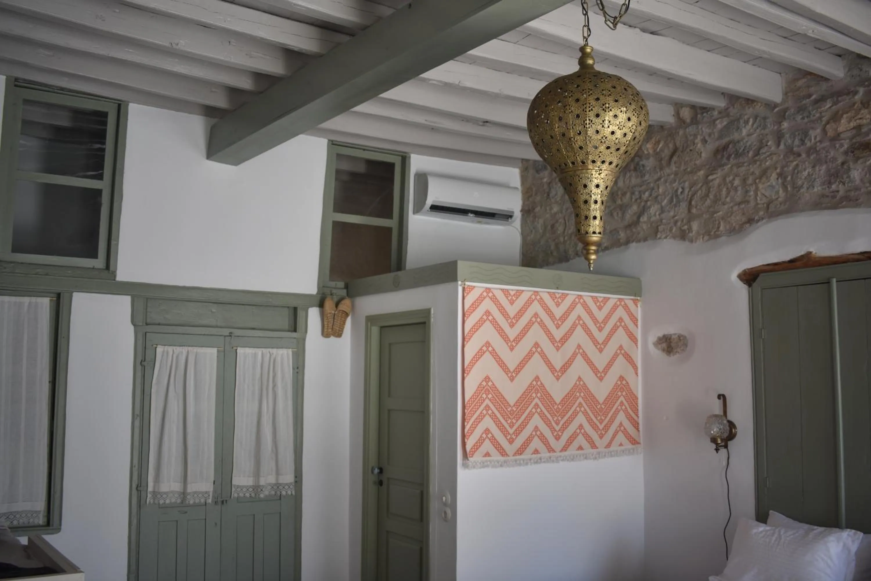 Bedroom in Latmos 1860