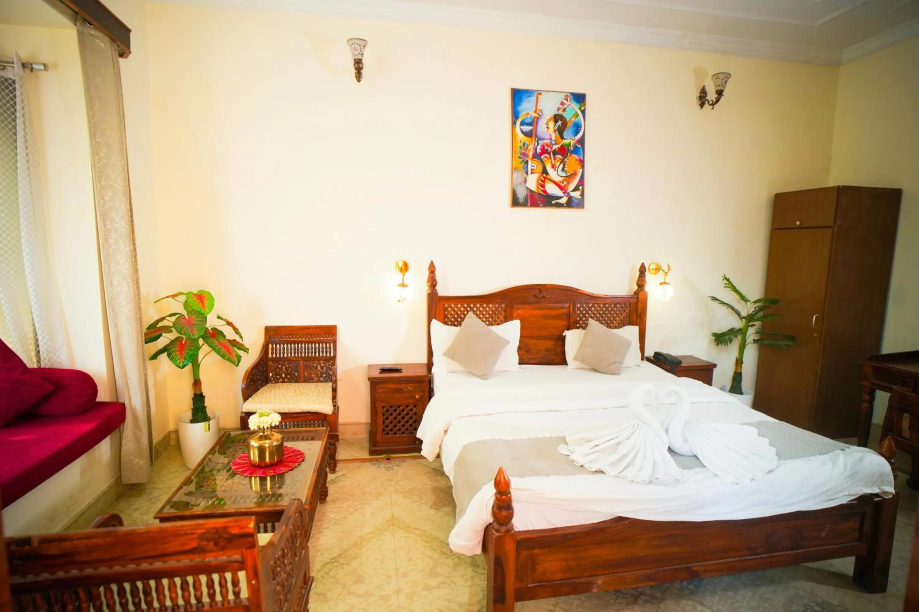 Bedroom, Bed in Pratapgarh Haveli