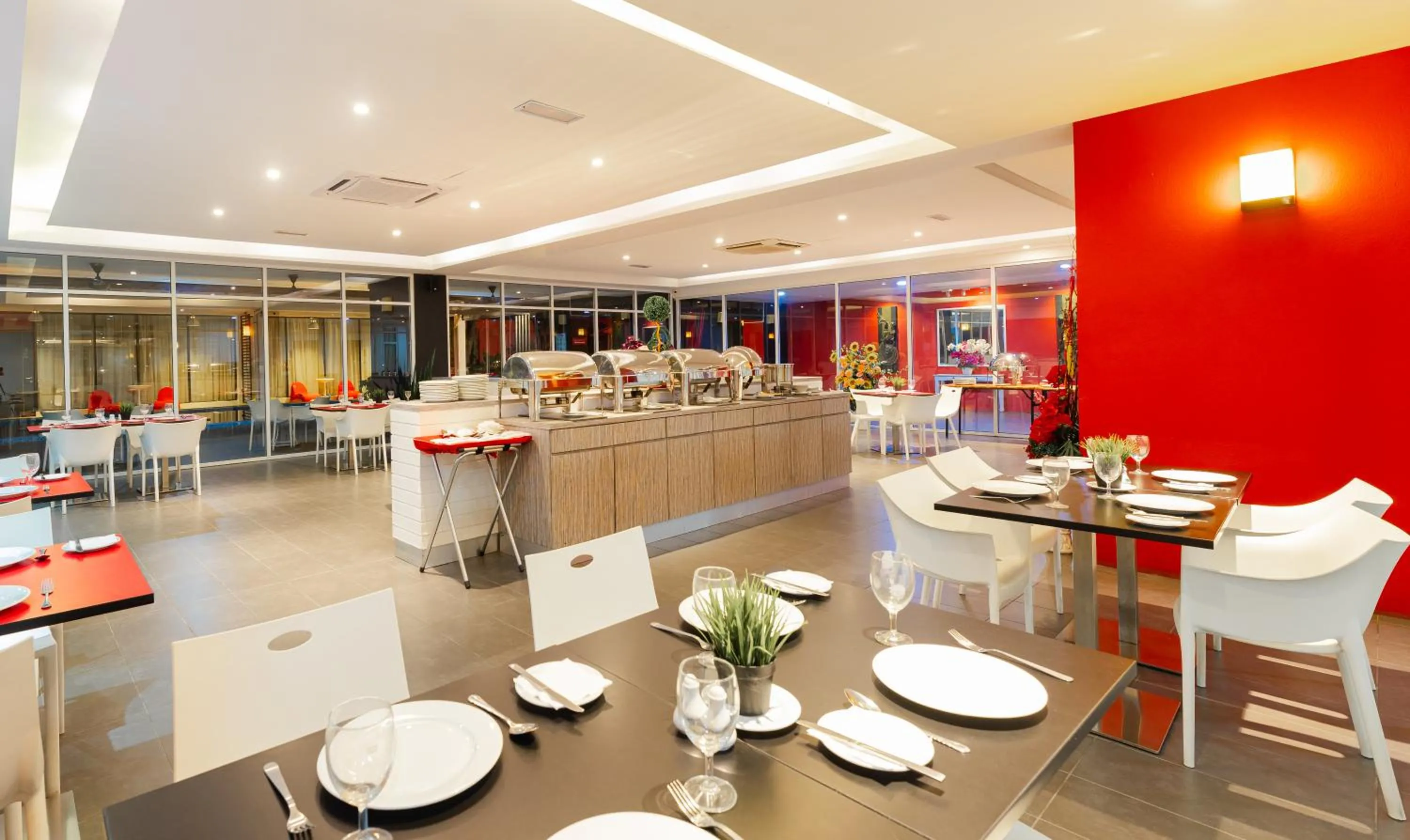 Restaurant/places to eat in The Villa Langkawi