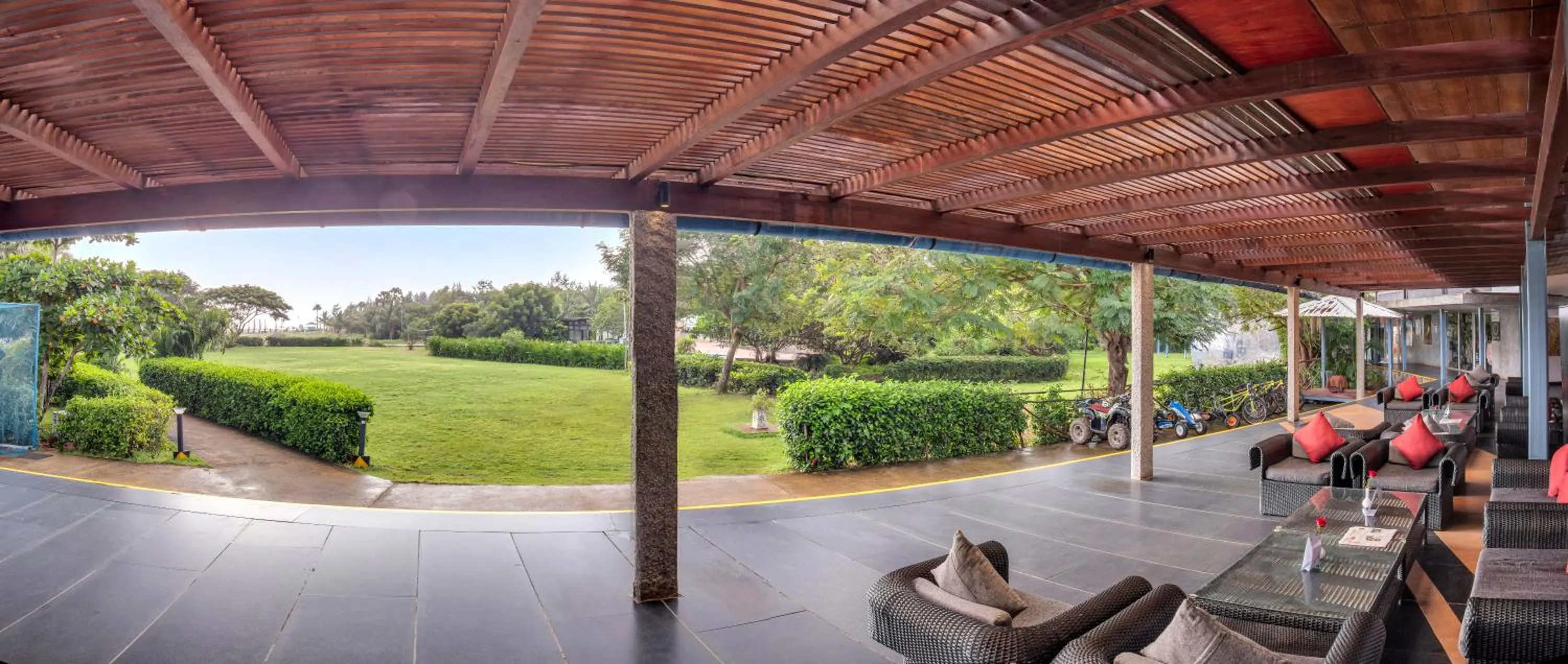 Lobby or reception in Club Mahindra Puducherry