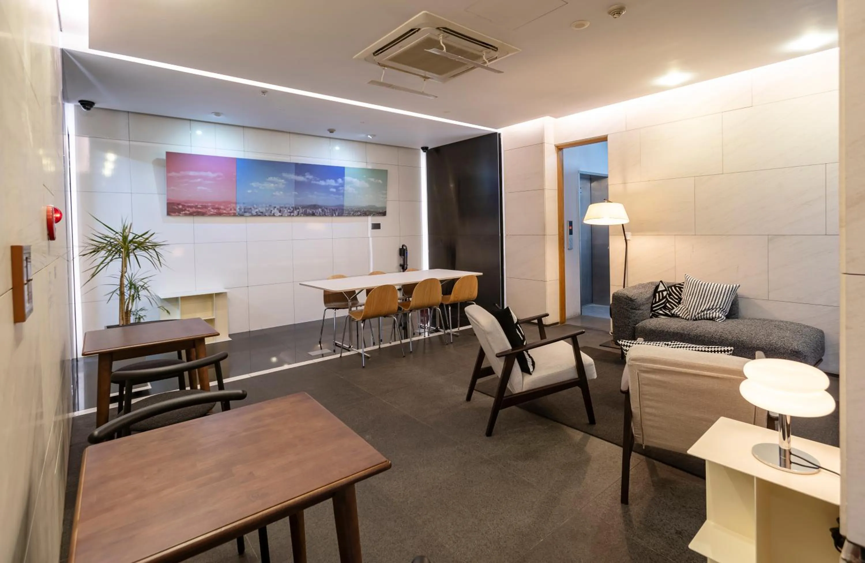 Lounge or bar in Seoul Hotel ShinShin Myeongdong