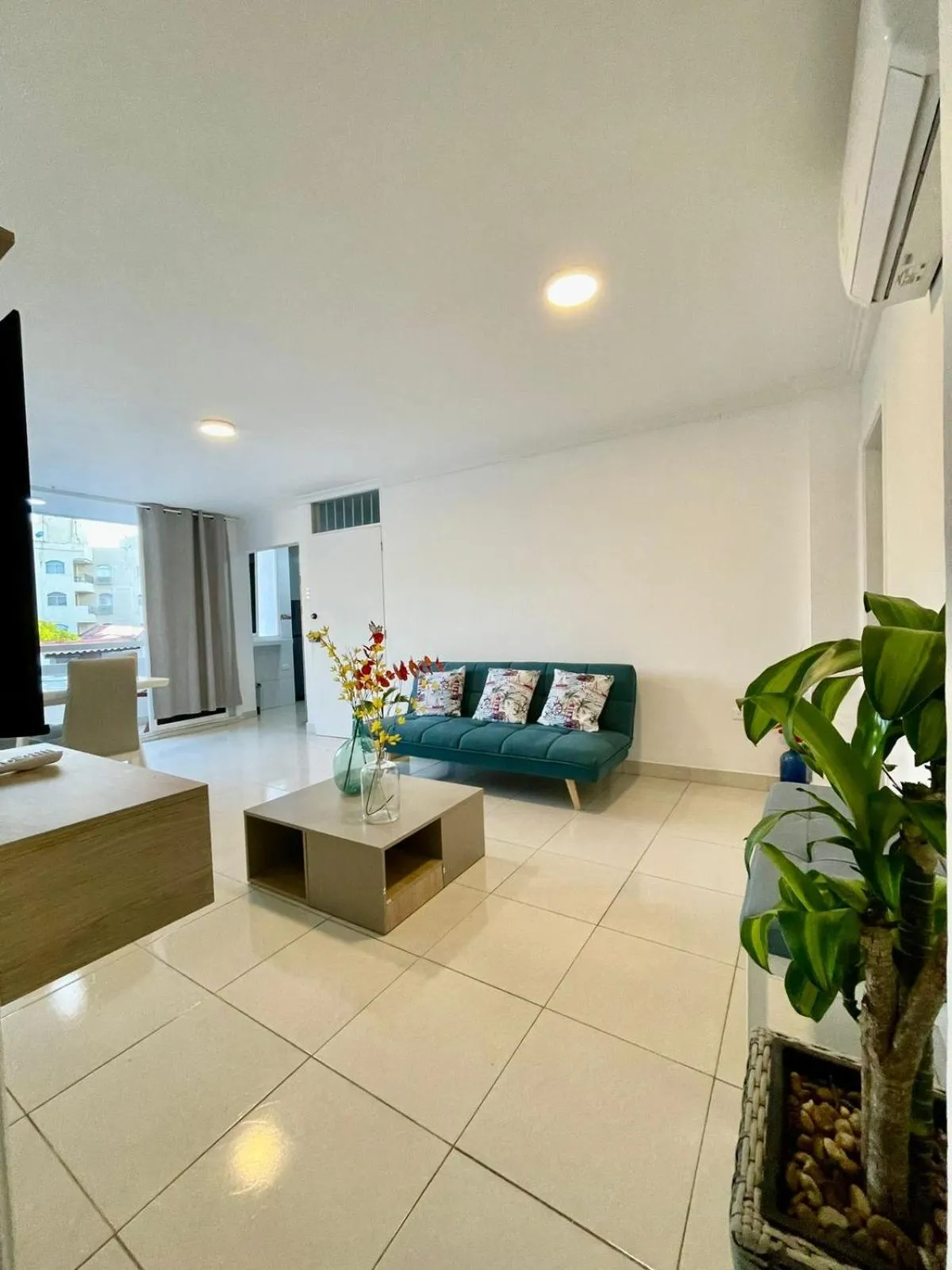 TV and multimedia in Casa Roman Hotel Boutique