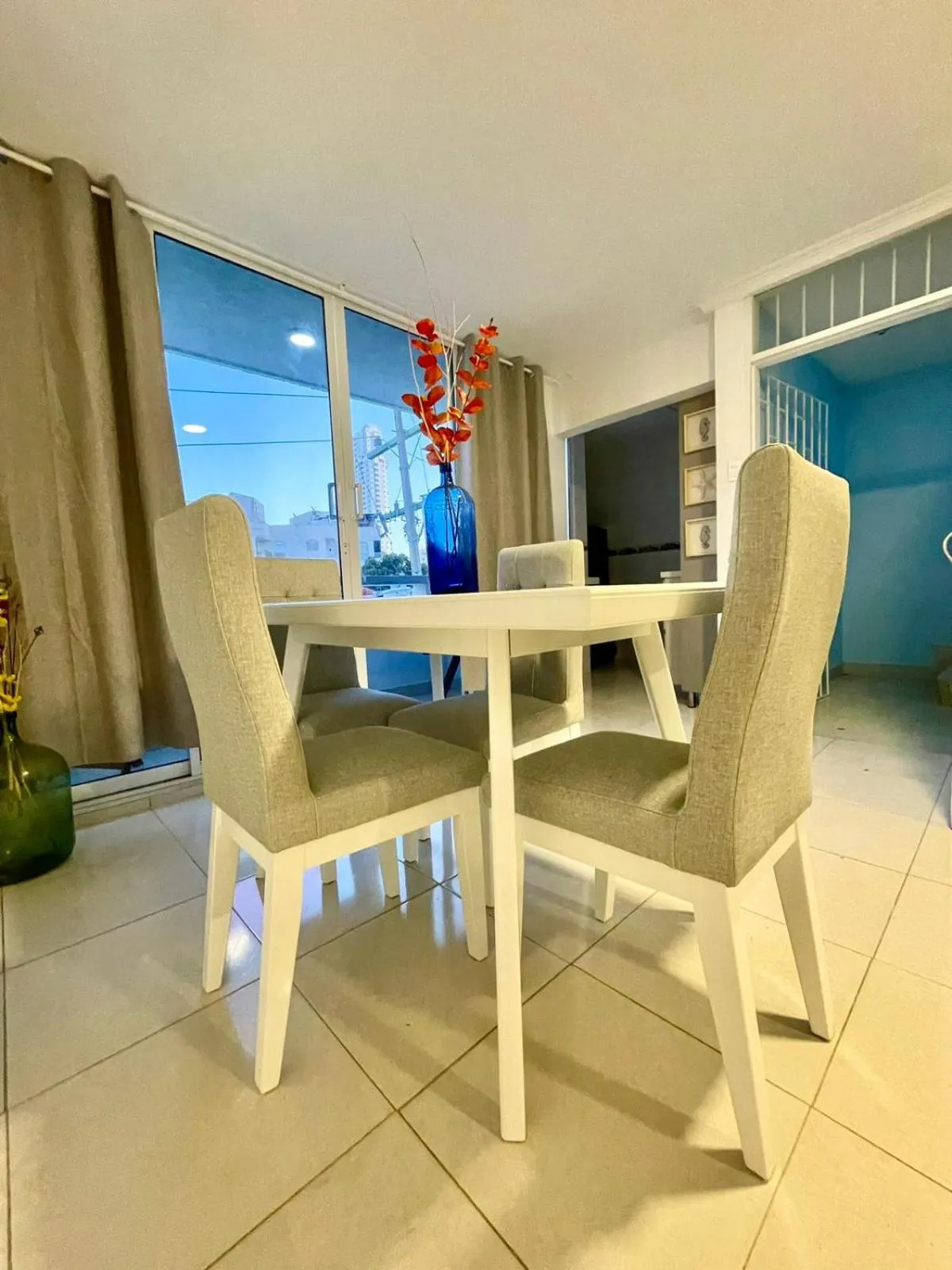 Communal lounge/ TV room in Casa Roman Hotel Boutique