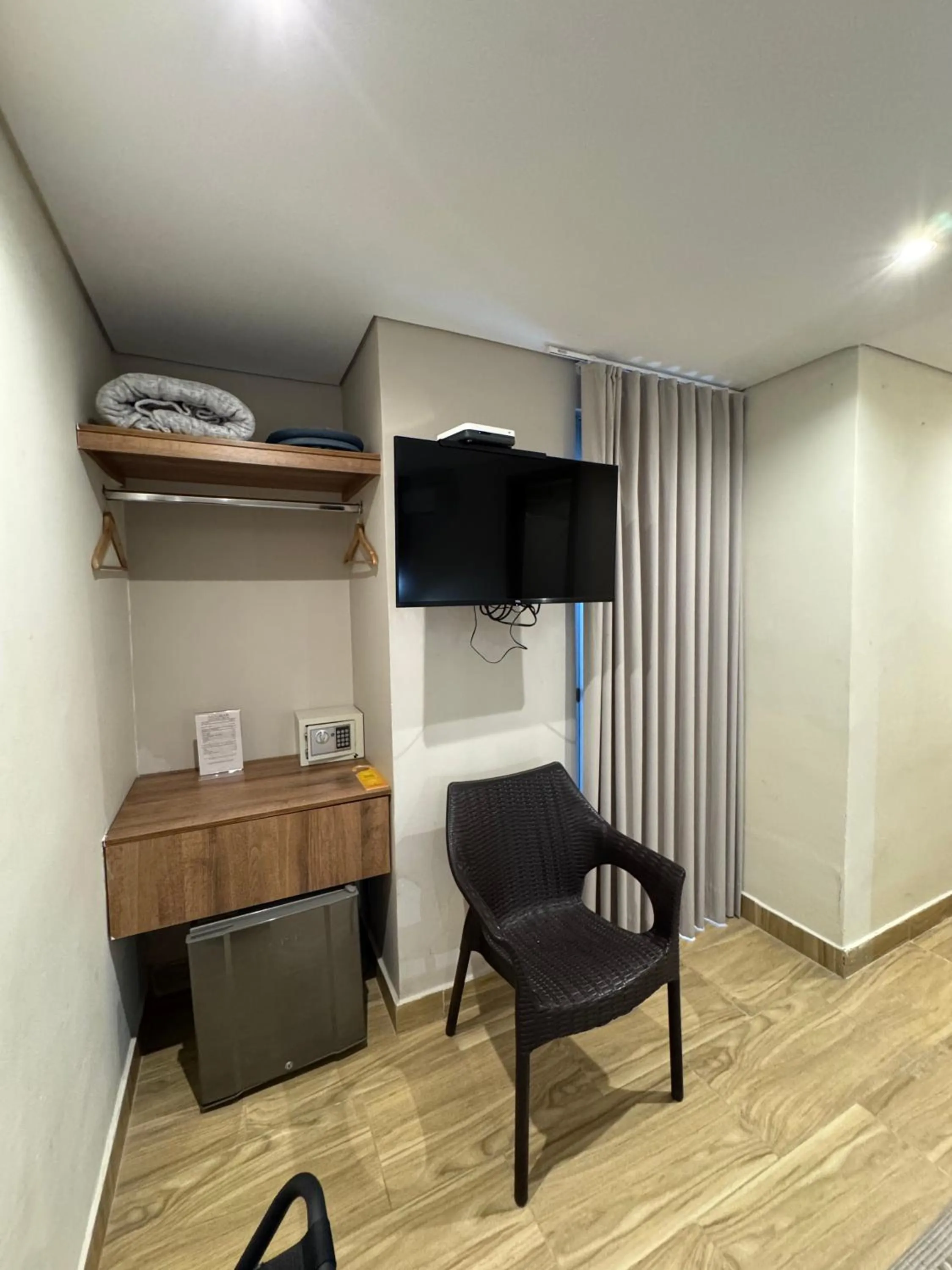 TV and multimedia in Casa Roman Hotel Boutique