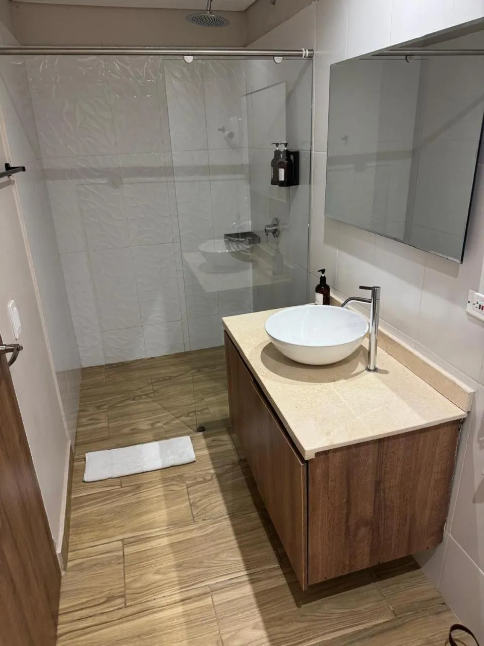 Shower in Casa Roman Hotel Boutique