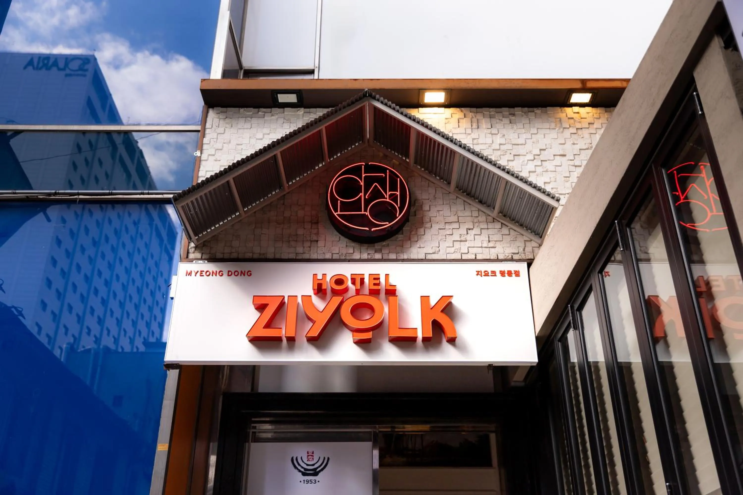 Property building in ZIYOLK Myeongdong