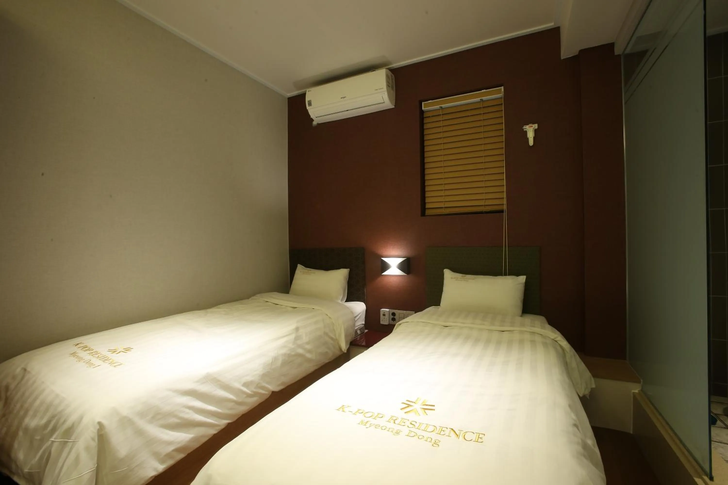 Photo of the whole room, Bed in K-POP Residence Myeongdong 1
